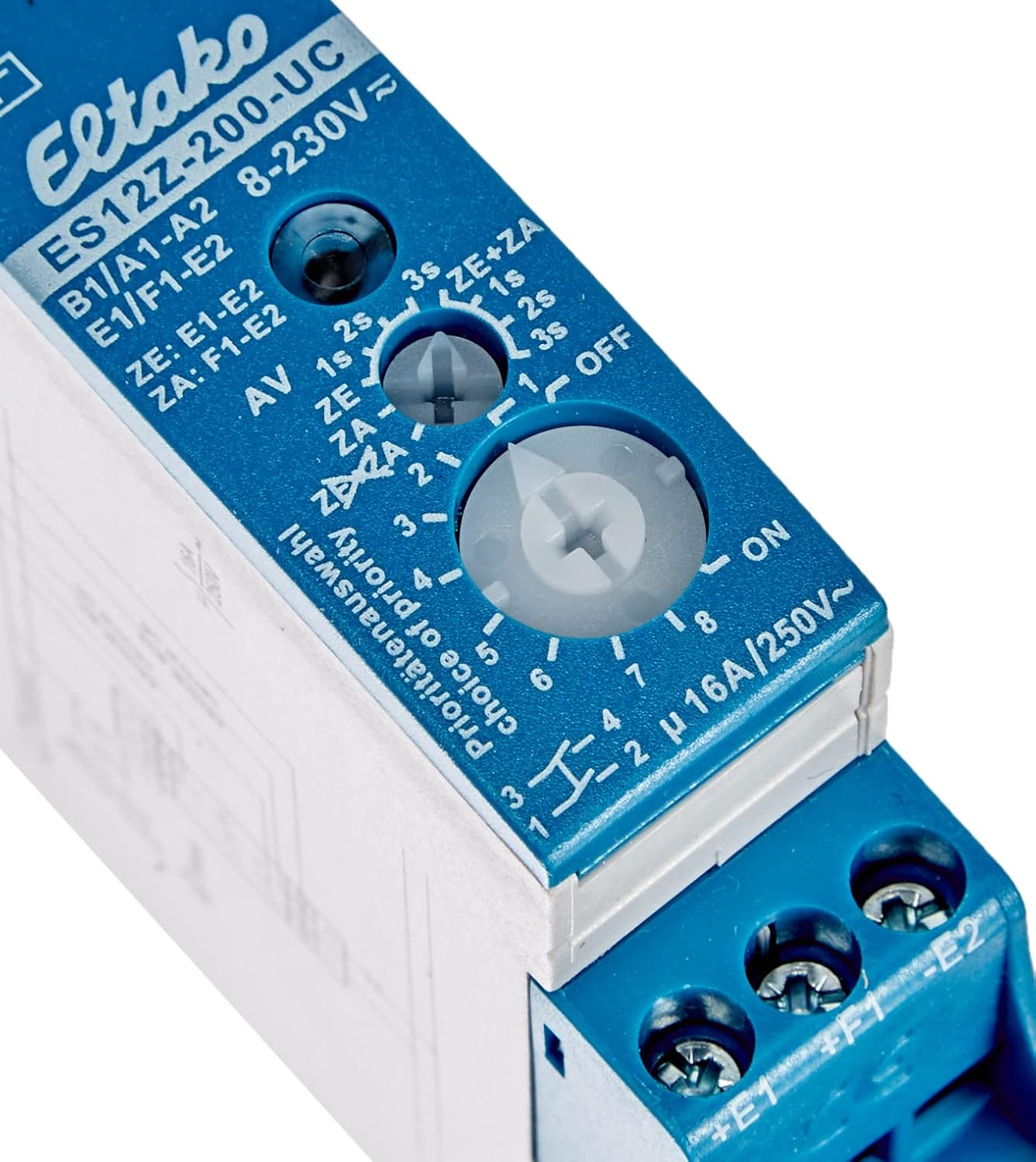 Close-up of the Eltako ES12Z-200 rotary switch for priority selection and power failure settings.