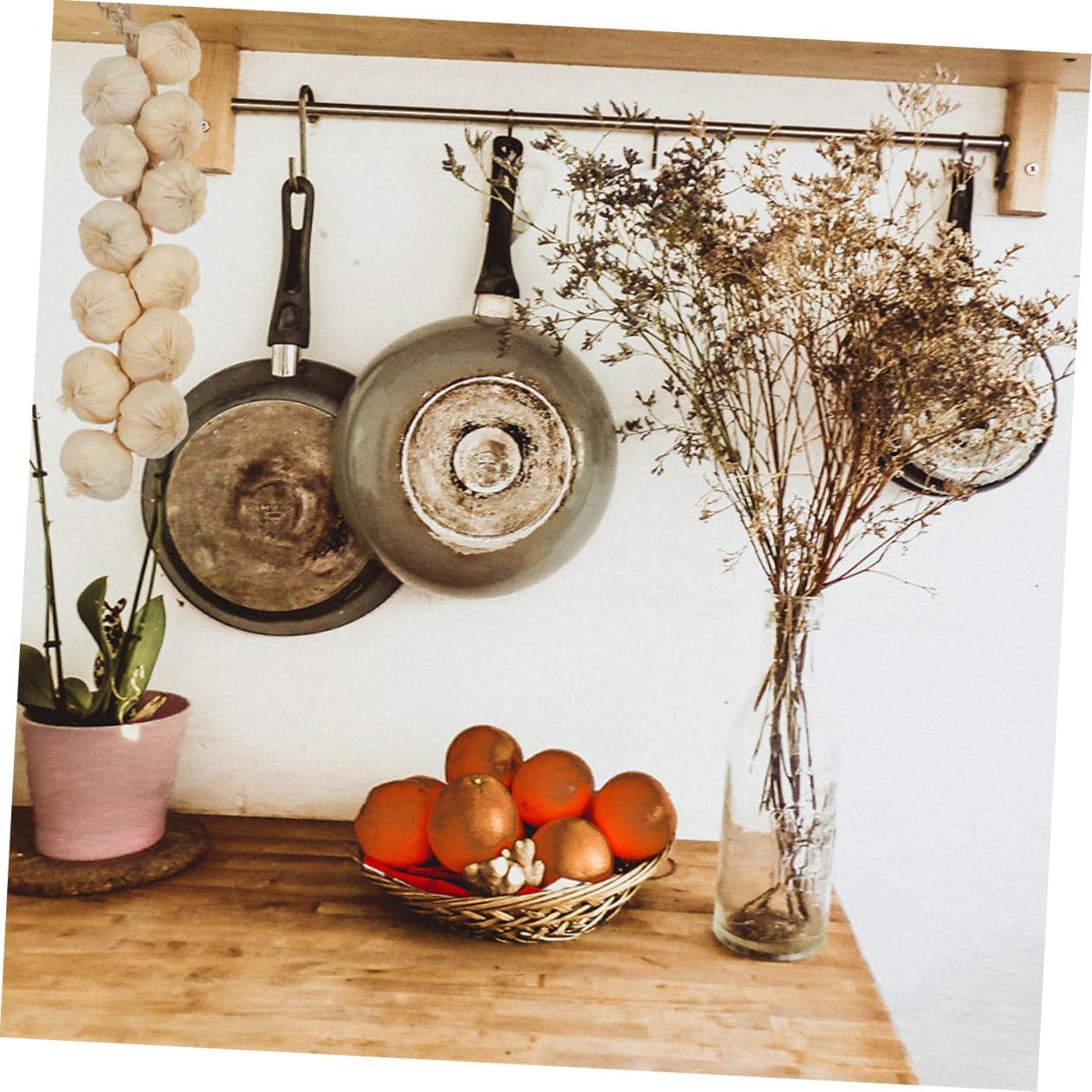 4 Pieces Hanging Fake Garlic Strings Simulation Foam Vegetable Models White Farmhouse Kitchen Wall Decorations for Home Decor and Photography Props