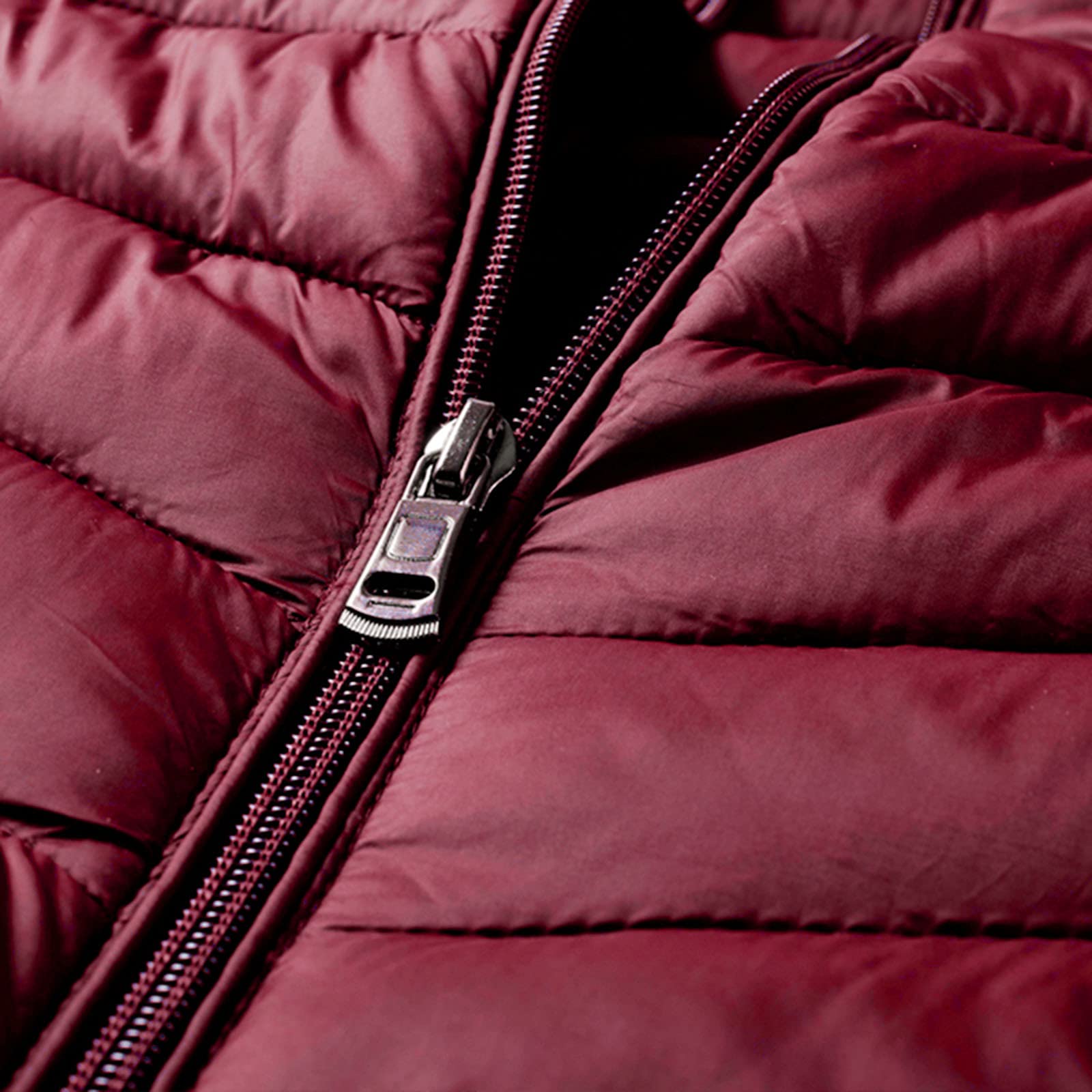 Kobilee Piumino Uomo 100 Grammi Calda Elegante Antivento Giubbotto Trapuntato Cerniera Casual Imbottita con Cappuccio Giacca Mezza Stagione Primaverile Trekking Ripiegabile Montagna Giacca Invernale