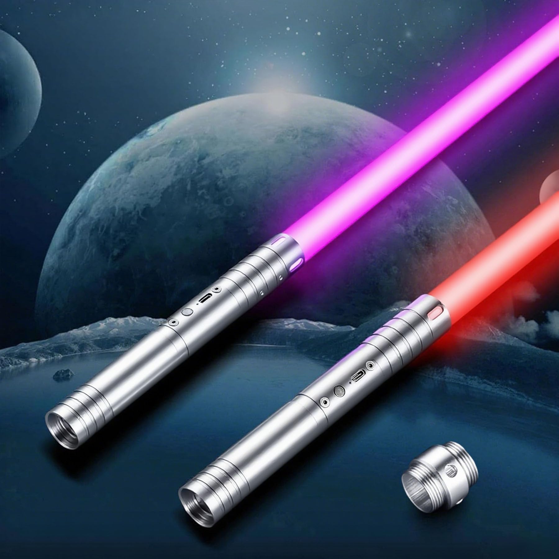 Laserschwert Kinder, USB-C Lade Lichtschwert Kinder, RGB 15 Farben 2 in 1 Lichtschwert, Duell Lightsaber mit 4 Modi, Metallgriff Lichtschwerter, Laser Schwert Kinder und Erwachsene Licht schwerter 2PC