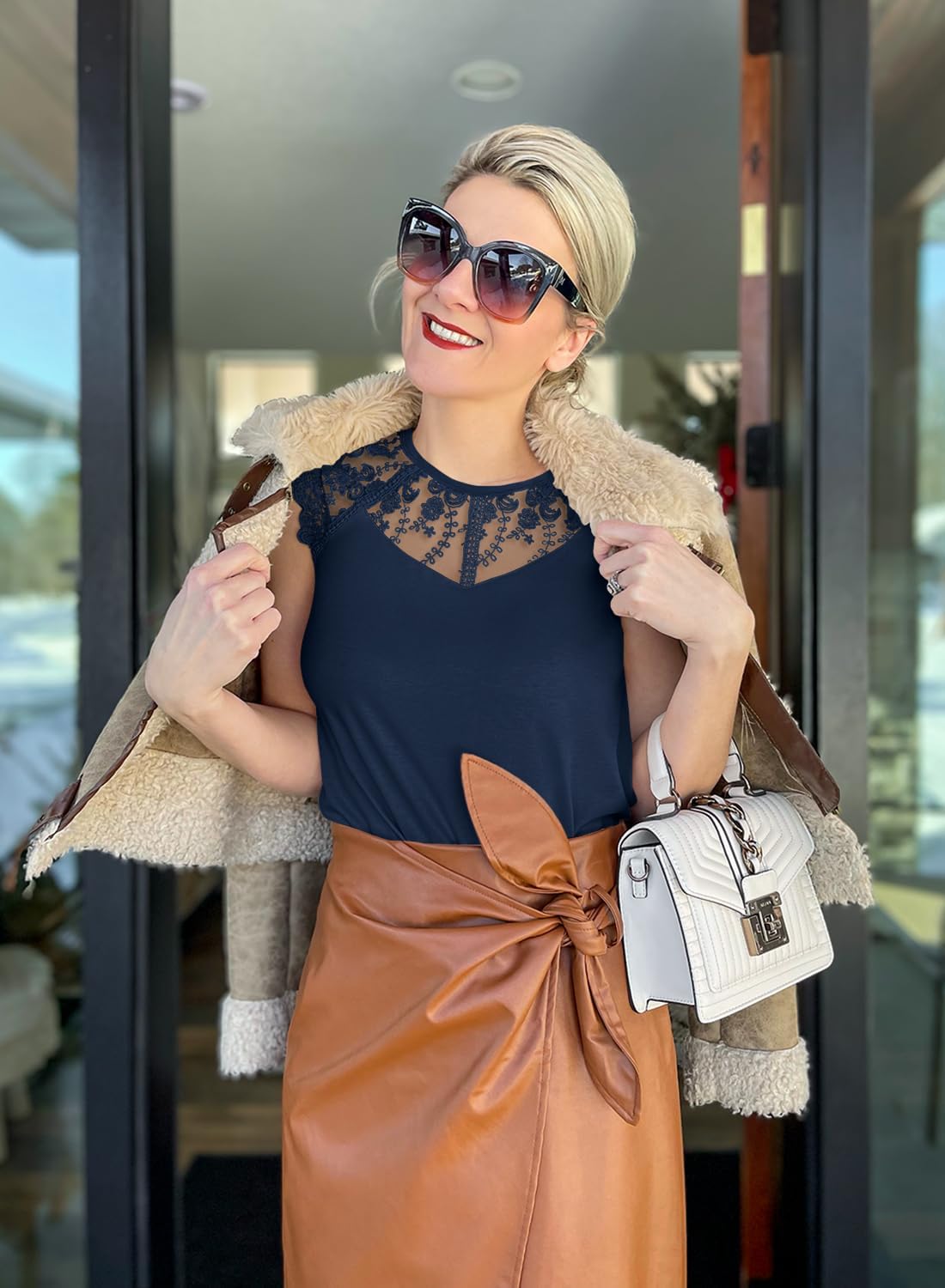 MIHOLL Women's Sleeveless Tops Lace Floral Casual Loose Blouses Tank Shirts - Image 4