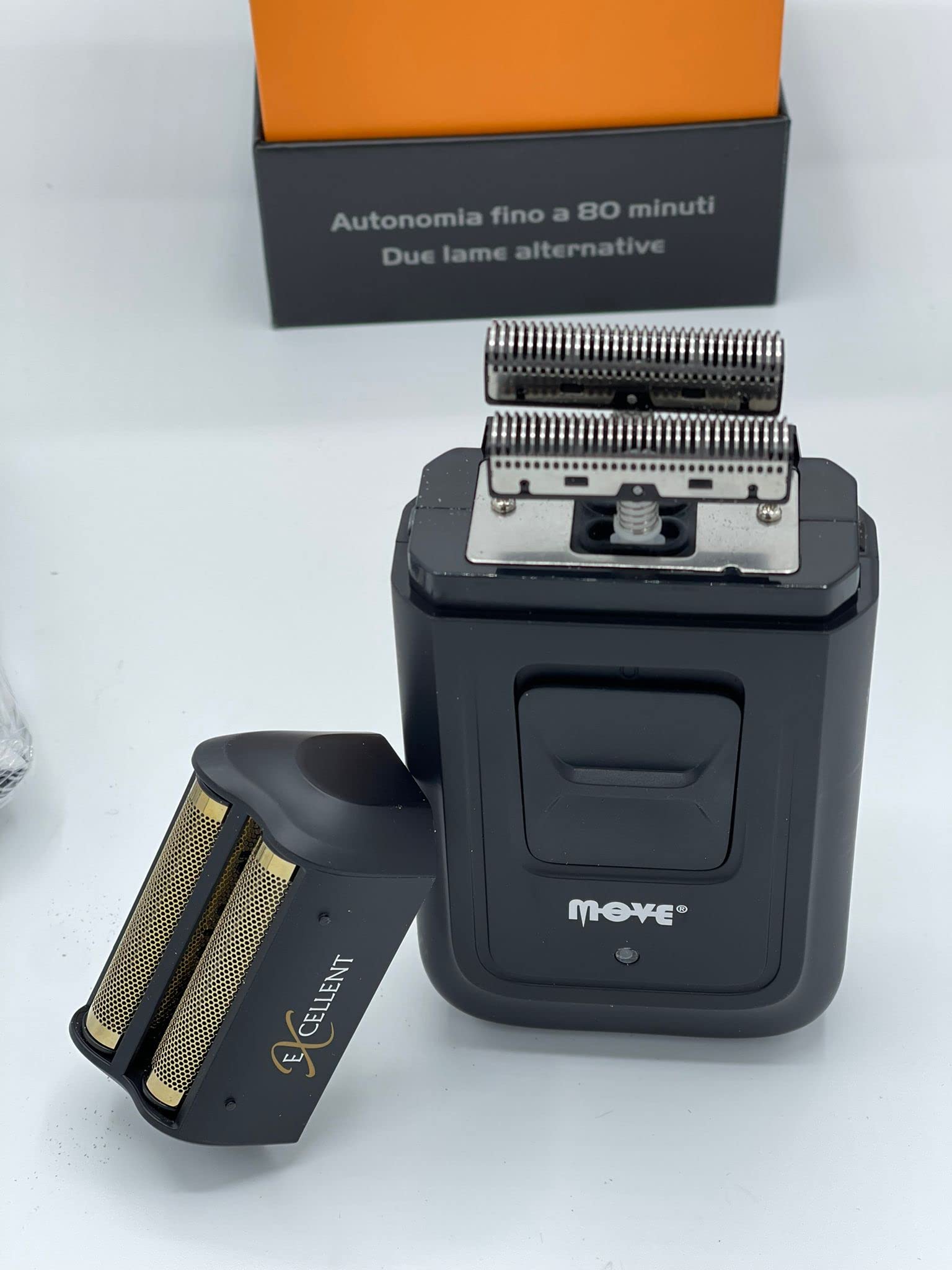 Kit Rasoio a batterie MOVE EXCELLENT + Mantella+ Dopobarba+ Lozione
