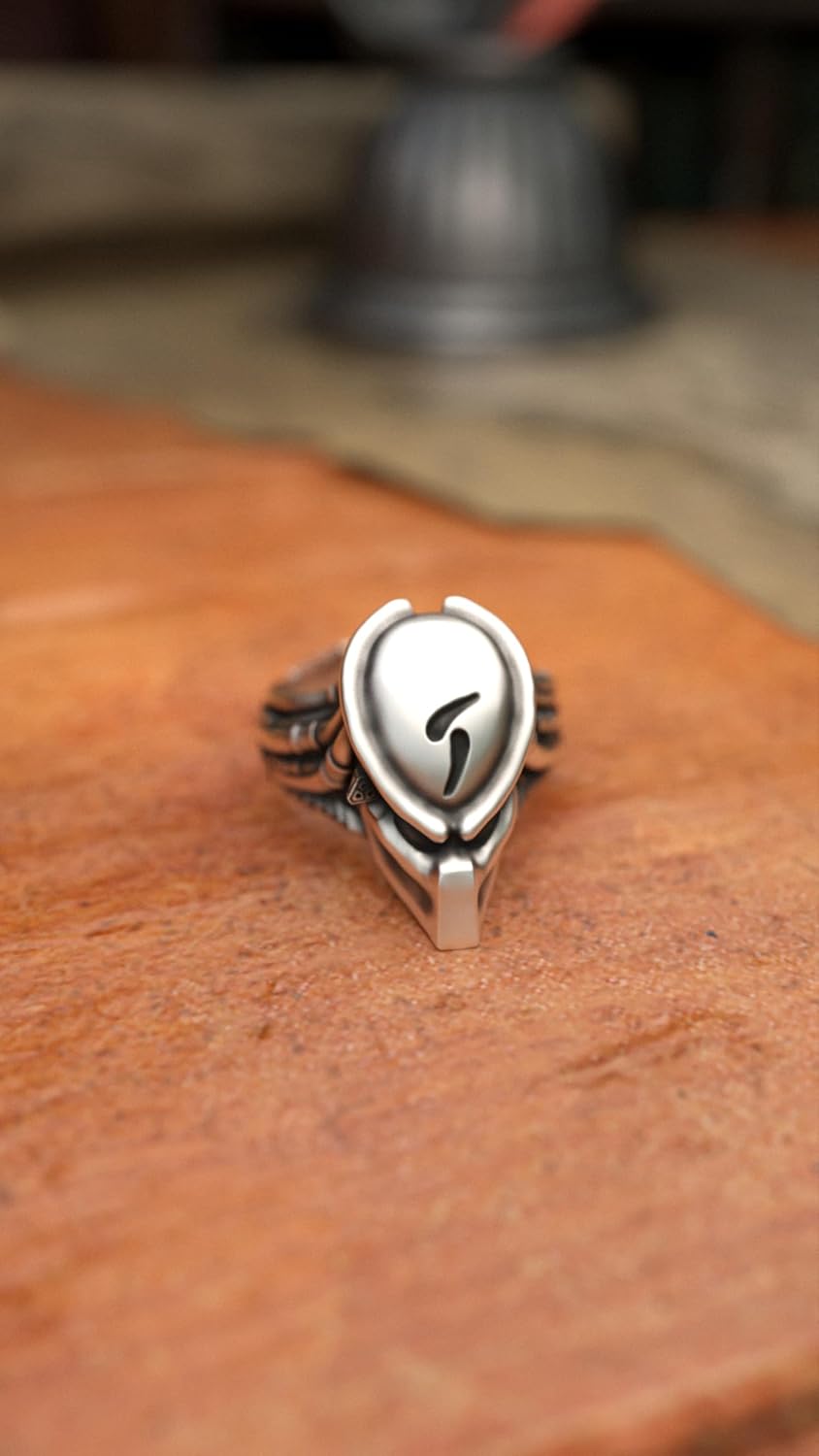 Sterling Silver Predator Ring - Sci-Fi Inspired Alien Hunter Design