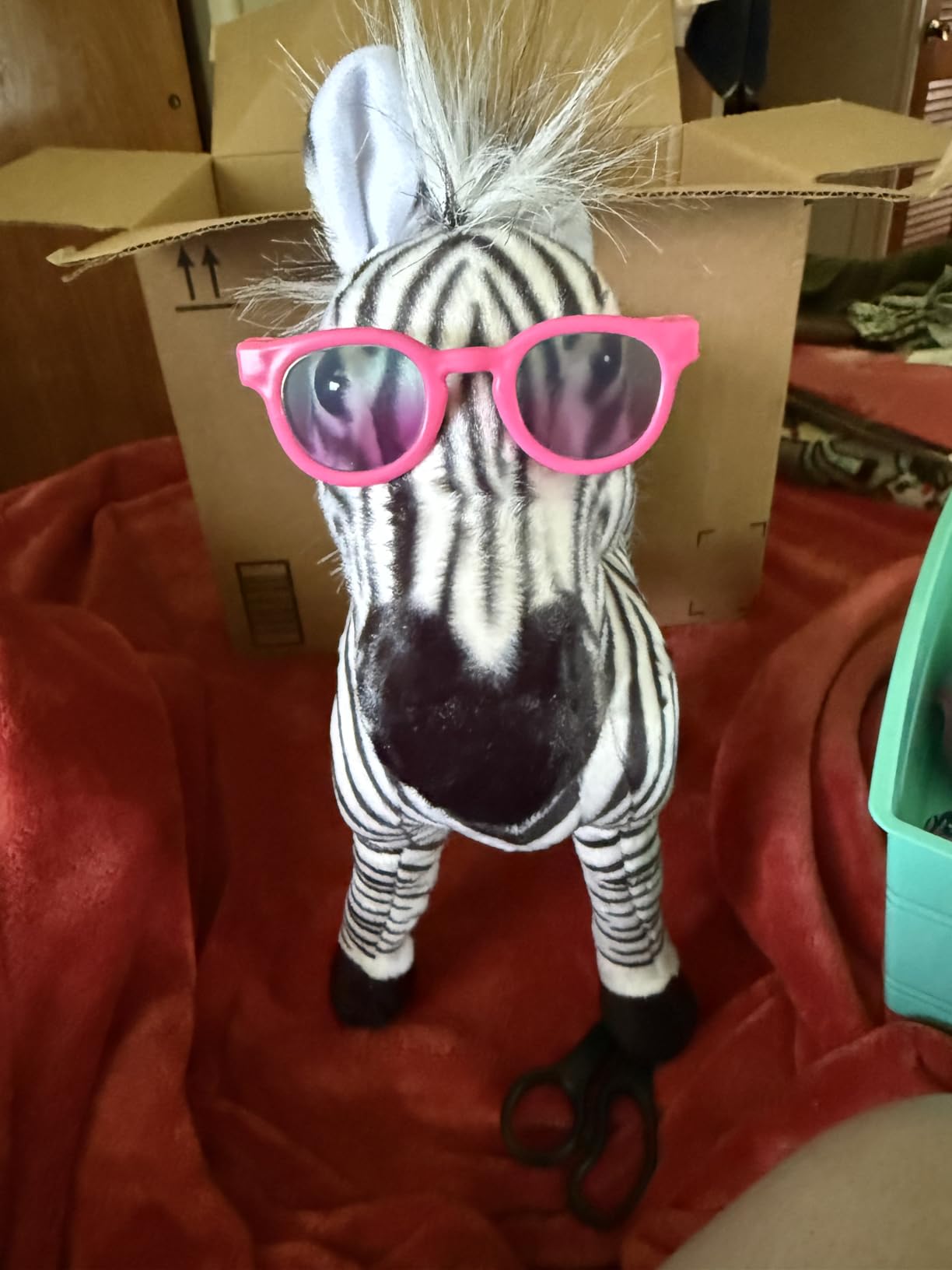 B. Toys – Zèbre Sensoriel Giggly Zippies – Peluche Interactive Avec Fermetures, Boutons, Velcro – Dès 2 Ans