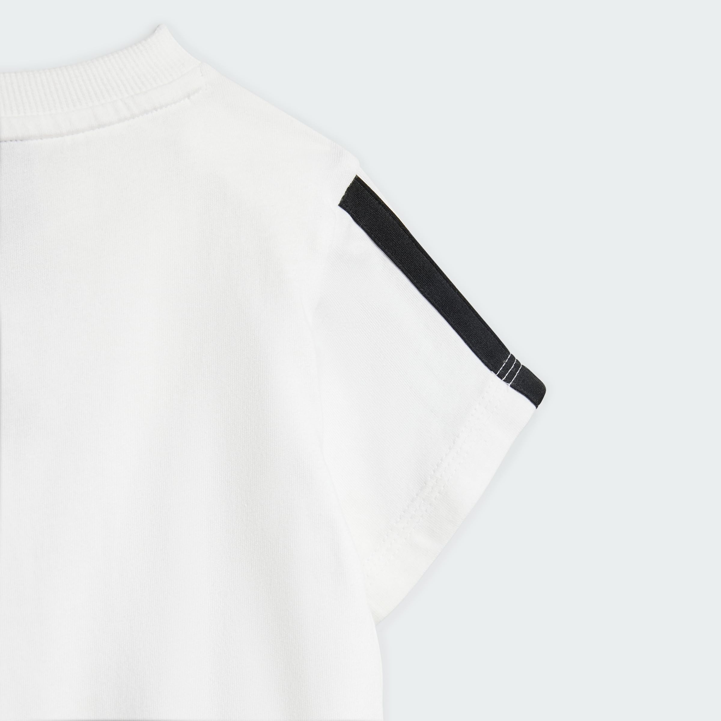 adidas Unisex Kids' Conjunto camiseta y pantalón corto Essentials