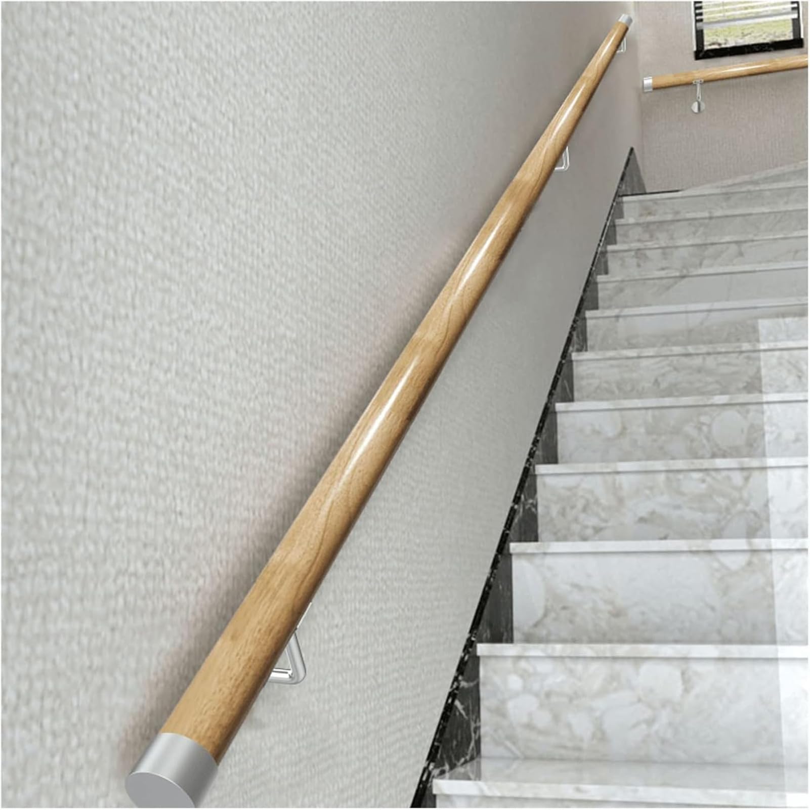 Rampe d'escalier en bois pour éviter les chutes dans les couloirs intérieurs