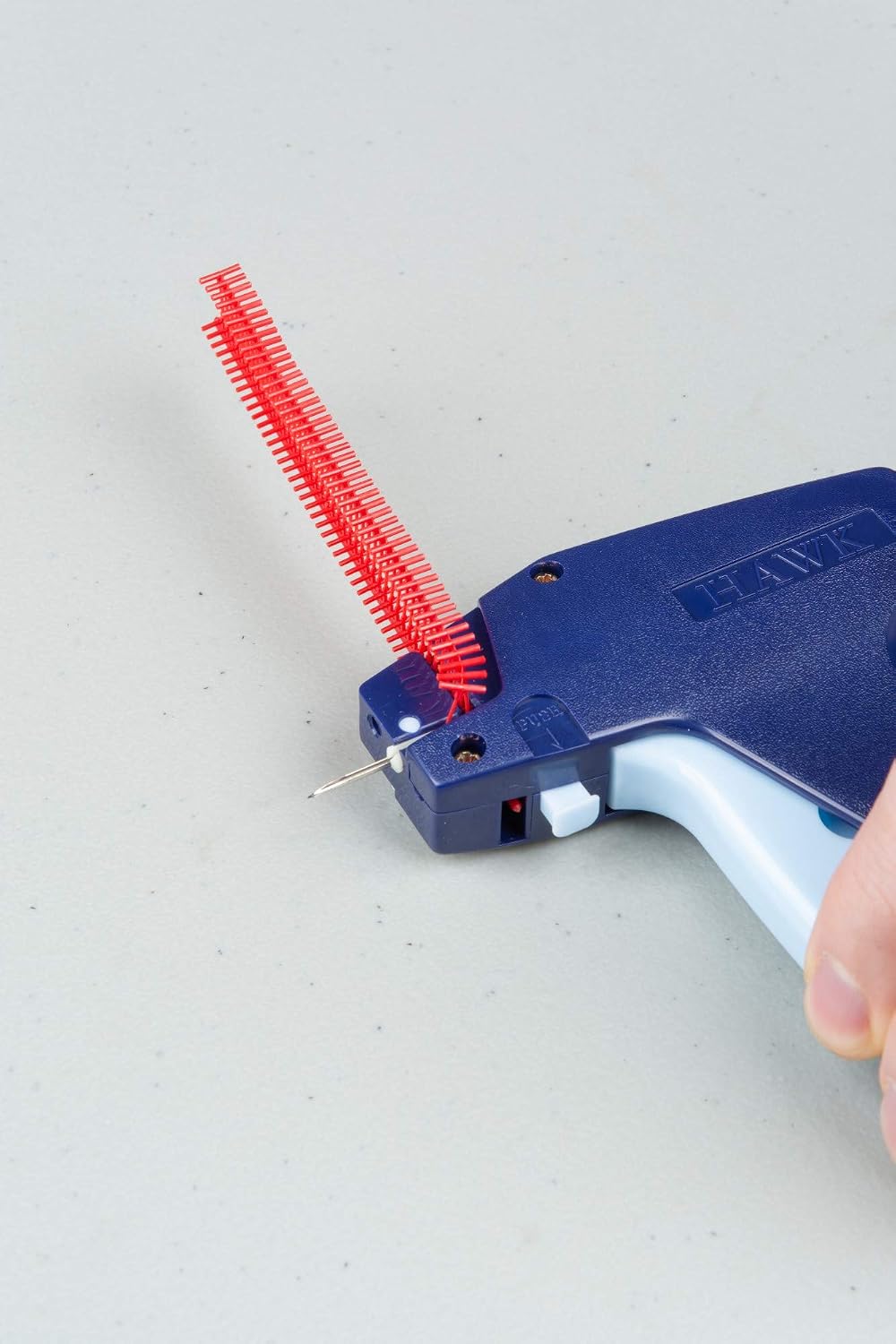 Amram Quilter's Quilt Basting Gun, Kit Includes Quilting Gun, 3,000 Pieces of 3/8-in Fine Quilting Tacks and 5 Fine Needles; Use with Quilting and Fine Tagging Applications