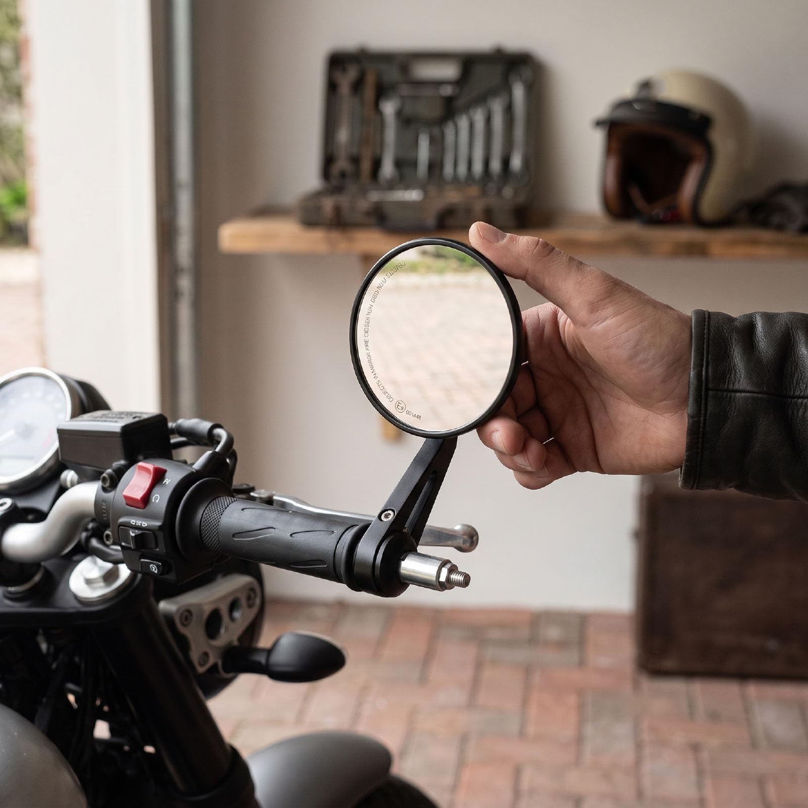 Akozon Lusterka na Końcach Kierownicy Motocykla 22 Mm 7/8 Cala, Kierownica ze Stopu Aluminium CNC Lusterko Wsteczne Boczne z Wypukłym Szkłem Przeciwodblaskowym, Odpowiednie do Rowerów
