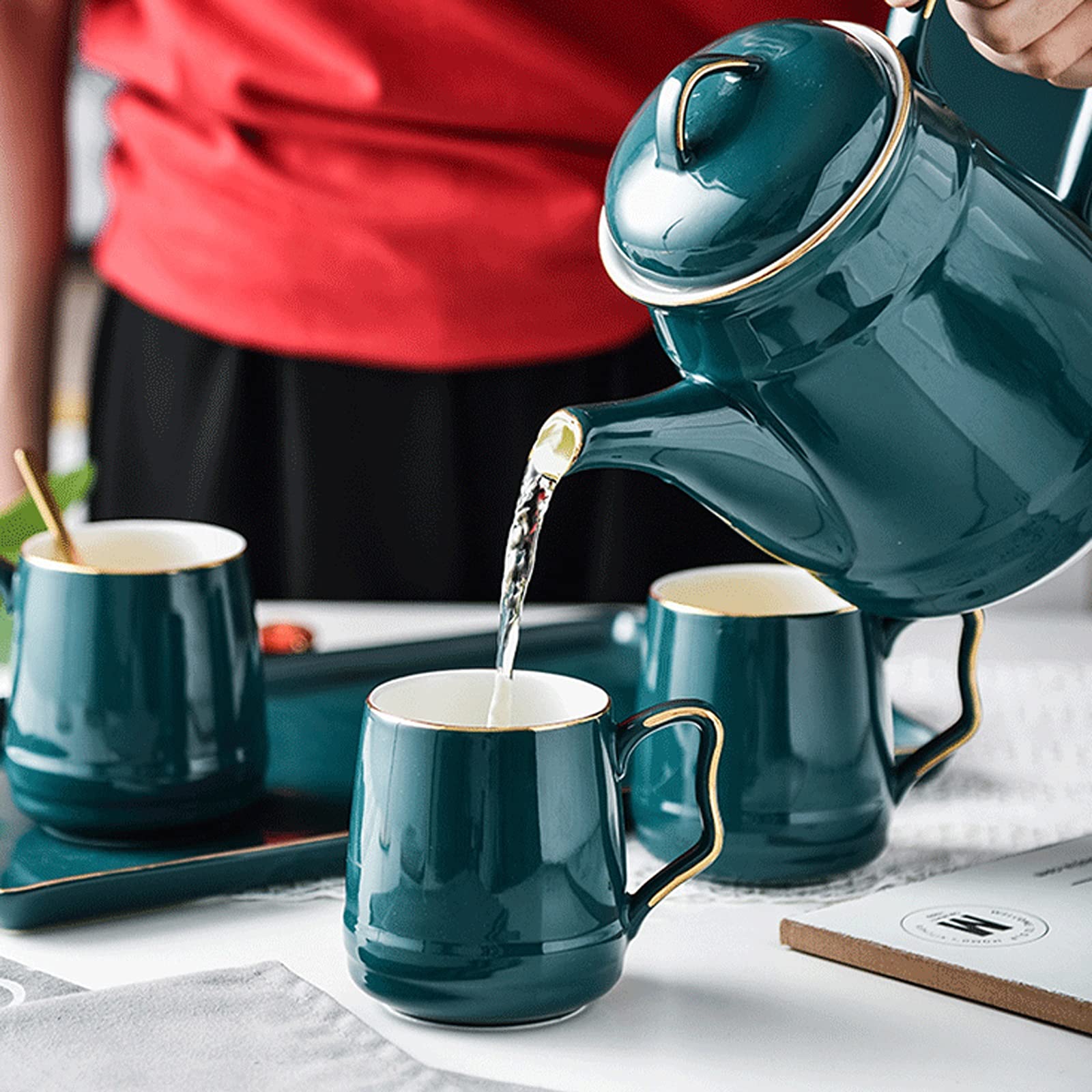 Buvez des pichets à thé Bouilloire froide verte de pichet en céramique simple avec poignée Théière de luxe légère for le jus, le café, les boissons chaudes à refroidissement automatique (50,7 oz) Bout