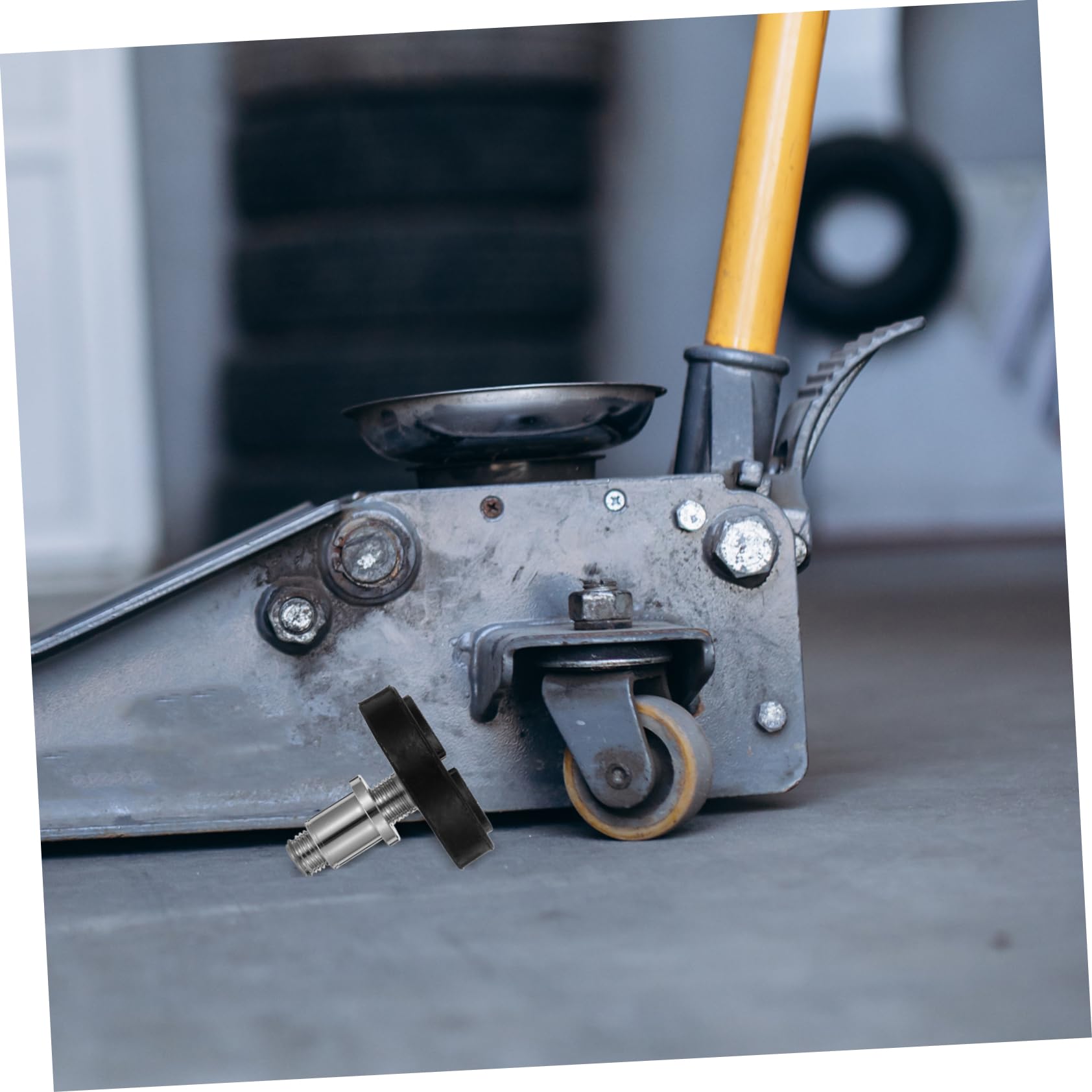 Zerodeko Universelle Runde Gummiauflage Wagenheberadapter für Fahrzeughebebühnen Rutschfest Robustes Gummi Metall Material Einfache Montage Kompatibel mit Autoliften in Garage