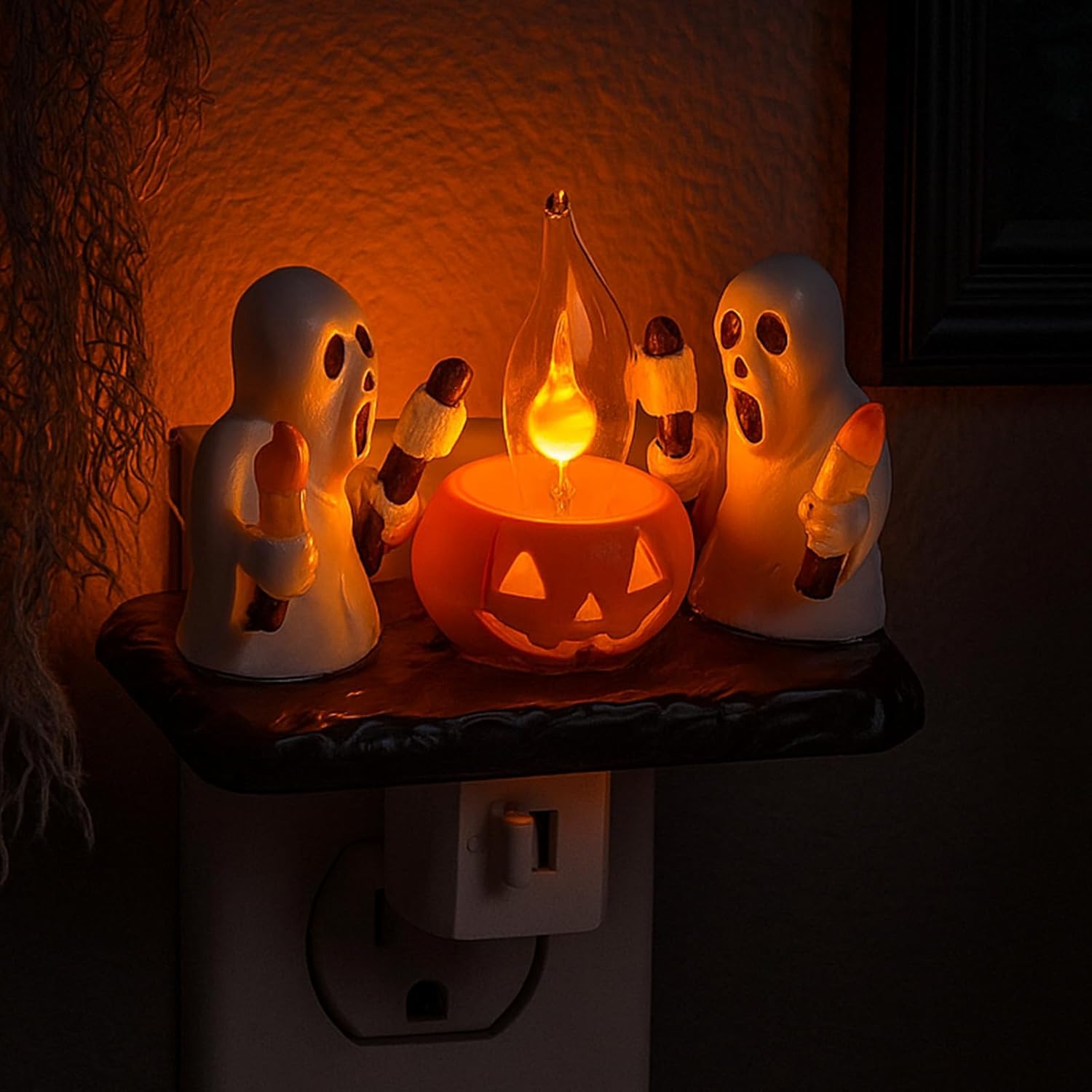 Ghost Campfire Flickering Night Light, Scary Ghost Campfire Nightlight Plug into Wall, 3D Spooky Fire Night Light for Halloween Home Decor (Ghosts with Candle)