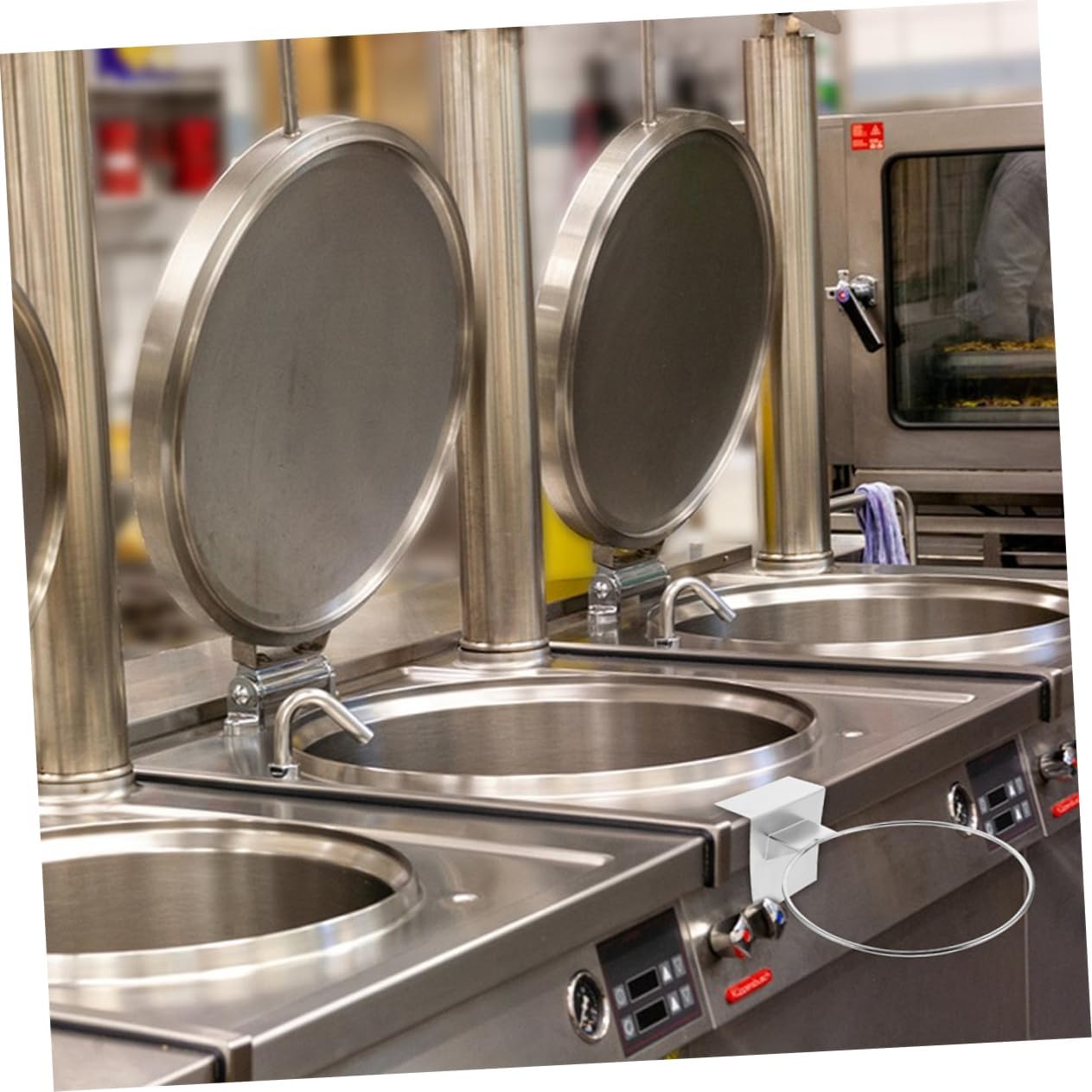 Ciieeo Wall Mounted Towel Ring Modern Stainless Towel Holder for Bathroom and Kitchen Space-saving Design Elegant Finish