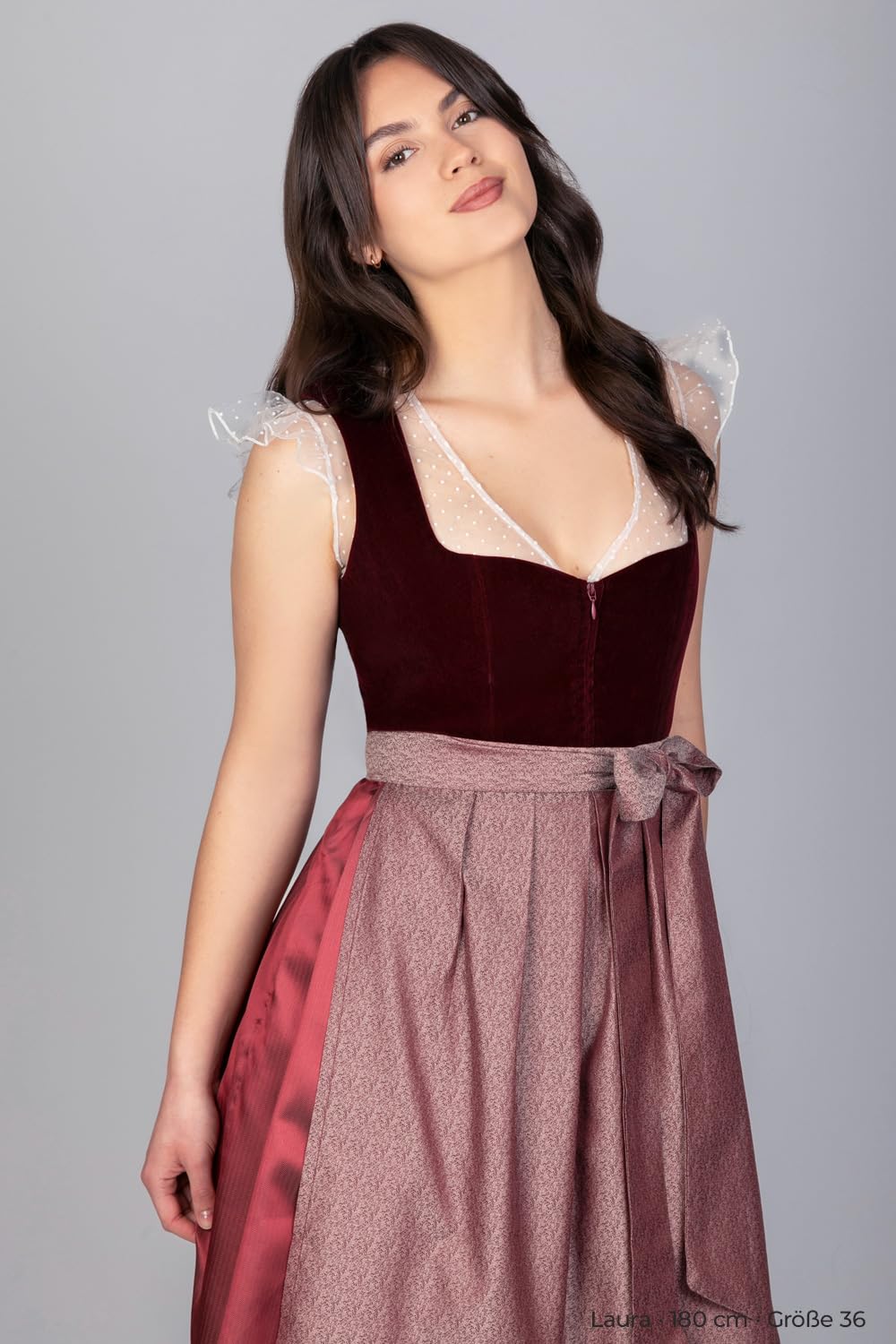 Edelnice Trachtenmode transparente Dirndlbluse Sophie mit Flügelärmeln in schwarz oder weiß