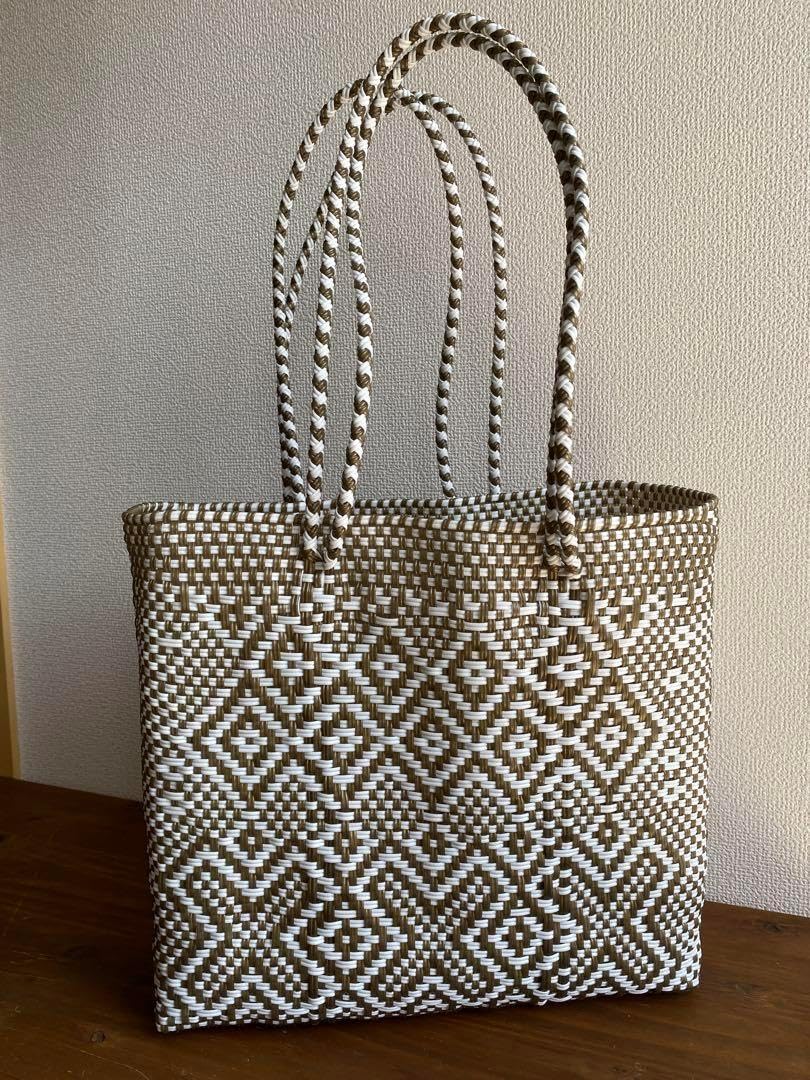 レトラ メルカドバッグ ゴールド×ホワイト　Mサイズ レトラ メルカドバッグ ゴールド×ホワイト Mサイズ MERCADO BAG
