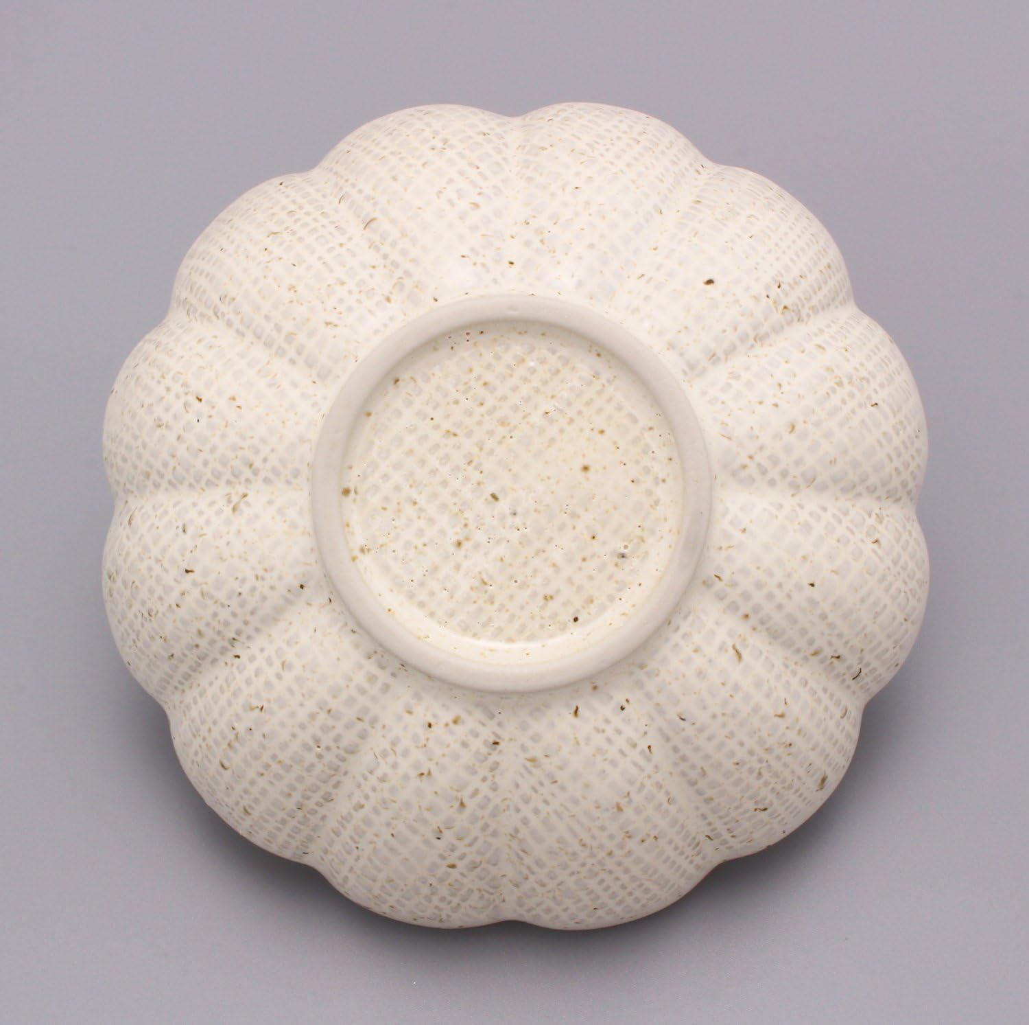 Mino Ware 130-0005 Chrysanthemum Shaped Small Bowl, White Unofu image 5