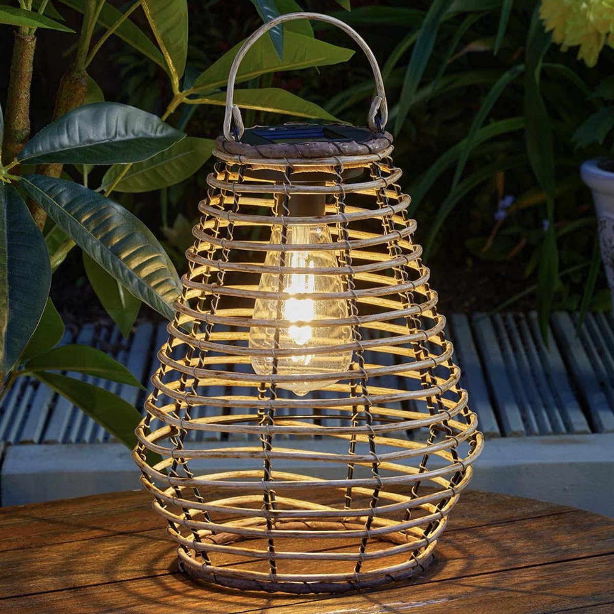 Festive Lights - 26.5cm Solar Brown Maris Rattan Effect Hanging Garden Lantern - Outdoor Filament Style LED Warm White Light, Faux Wicker - IP44 Weather Resistant Decor for Pergolas & Tables