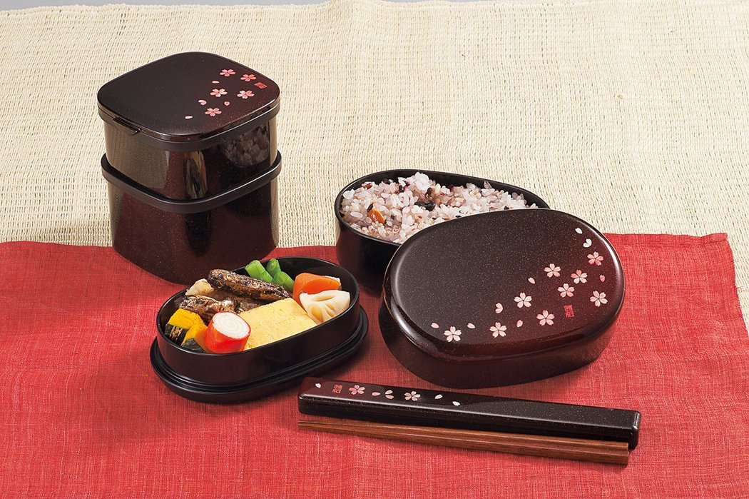 [専用出品]お弁当屋さん Amazon｜たつみや(Tatsumiya) 茜桜 スリム二段弁当 茜桜赤