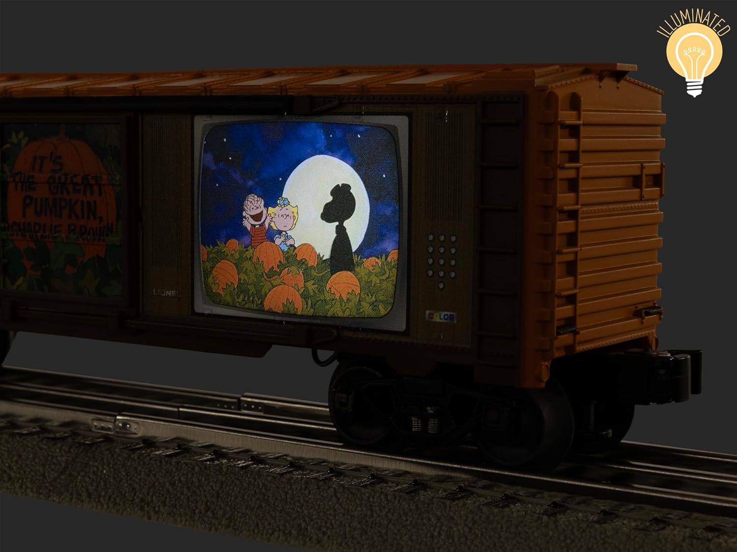 Lionel Peanuts “It’s The Great Pumpkin Charlie Brown” Illuminated TV O Gauge Model Train Boxcar