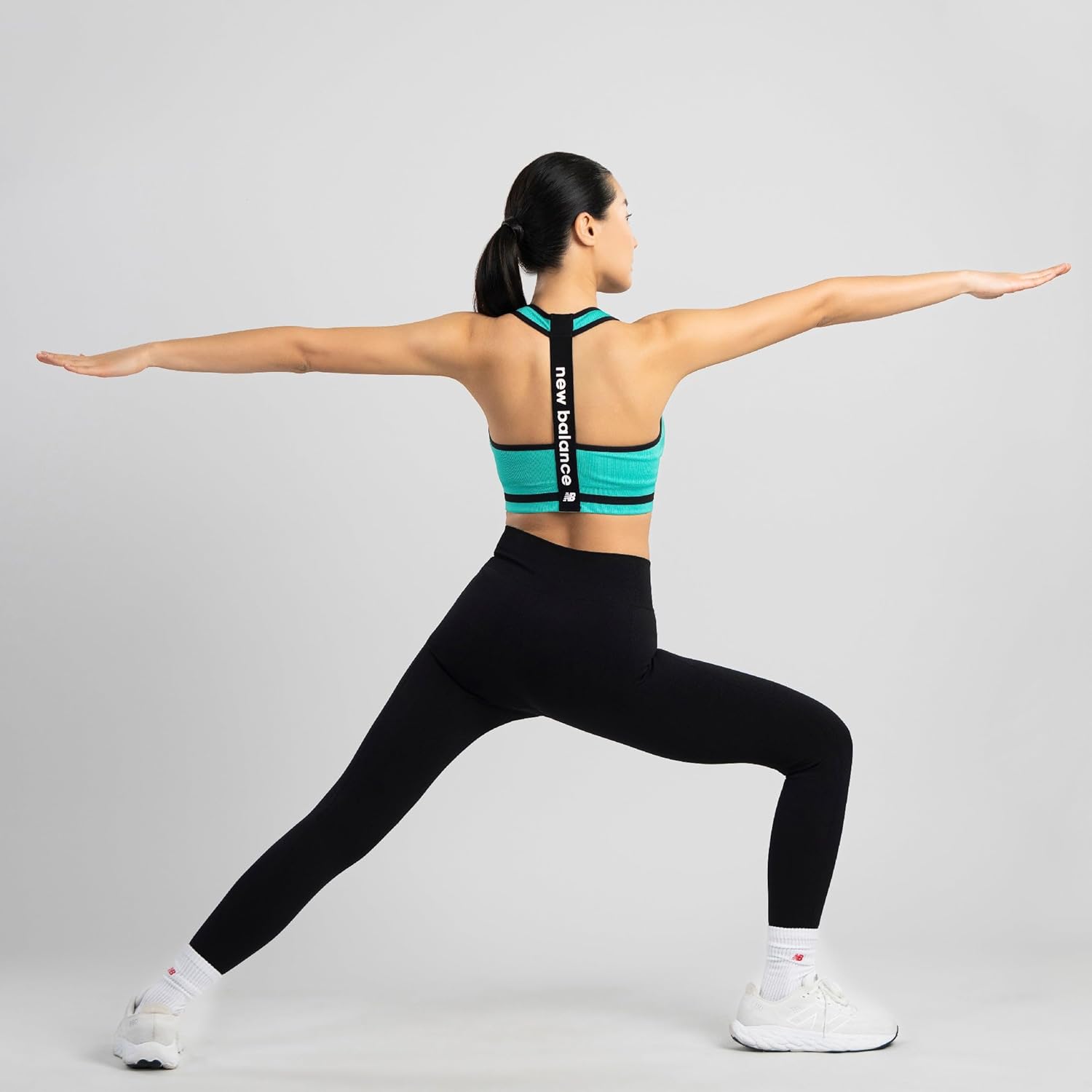 New Balance Seamless Wirefree V-Neck, T-Back Racer Sports Bra with Allover Texture - Image 7