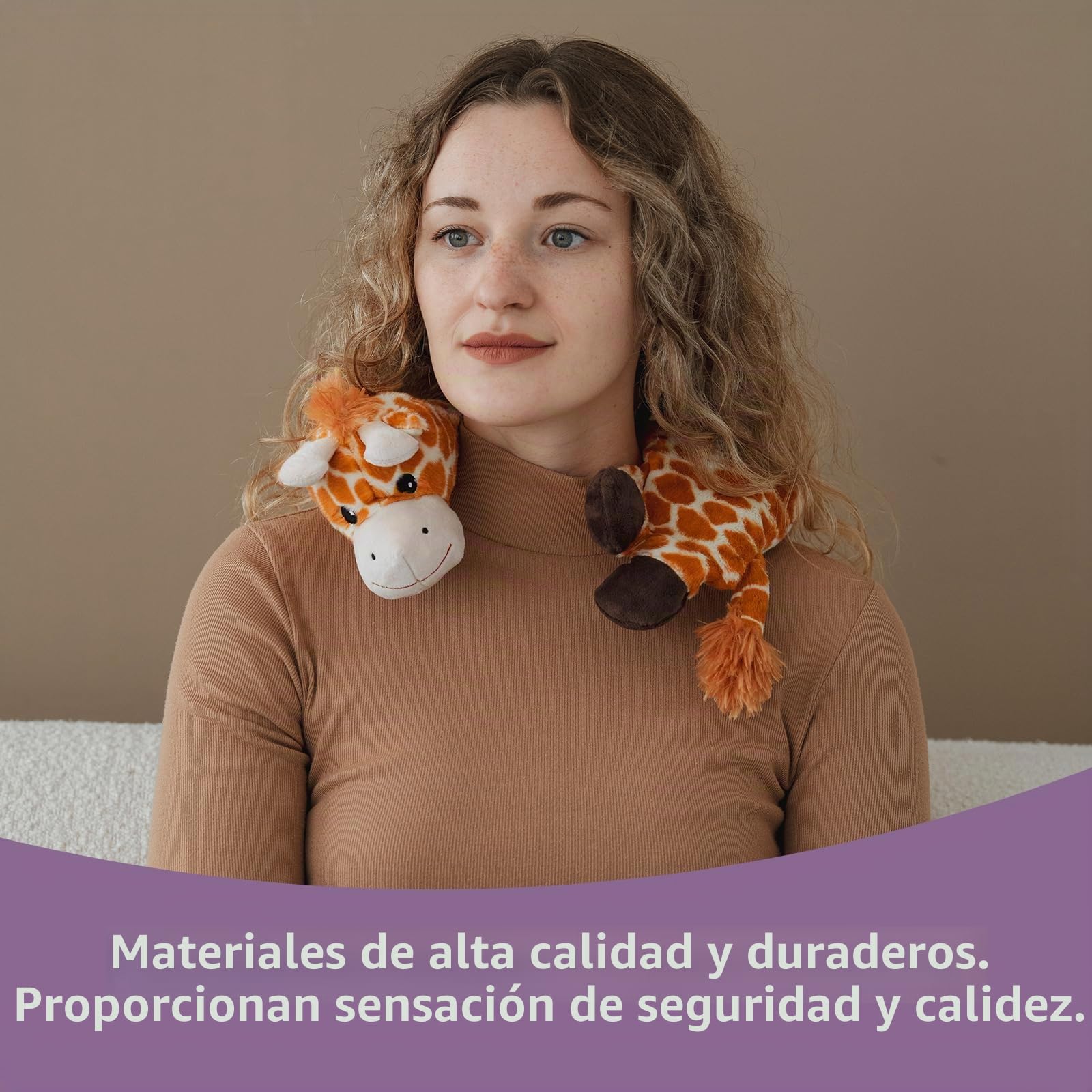 Habibi Plush Premium - Almohada cervical con forma de jirafa con cojín térmico para microondas