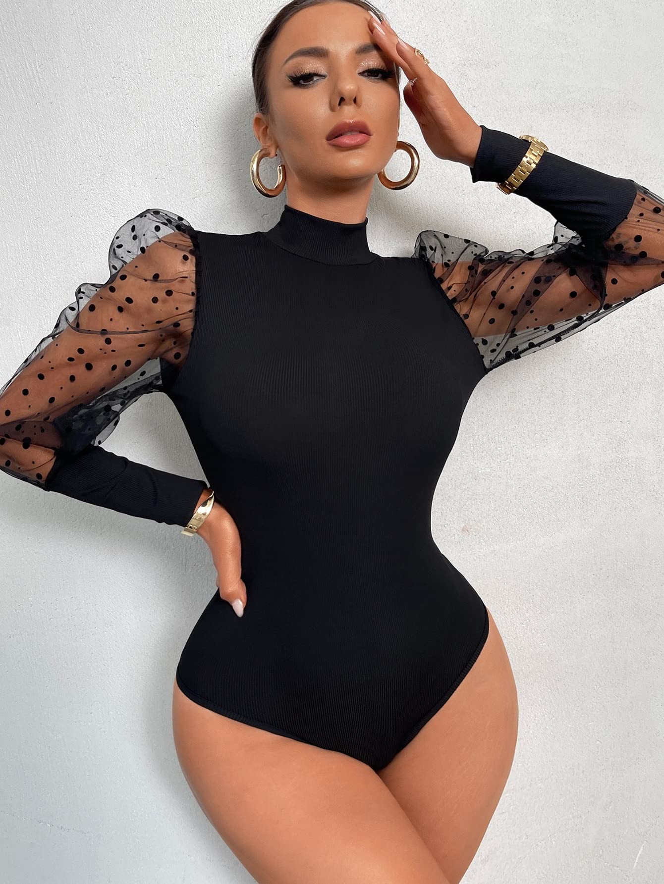 Bodysuit femme col montant idéal pour vos soirées et sorties décontractées