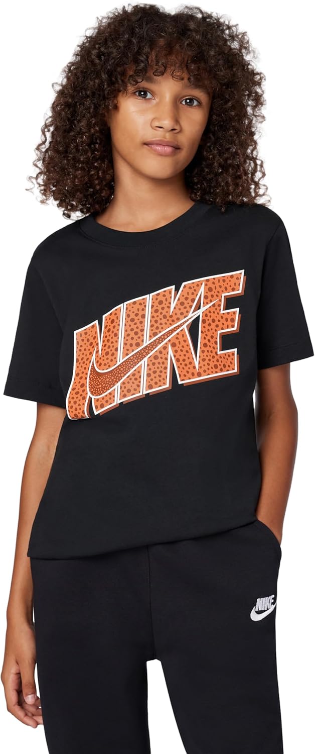 Nike Unisex Big Kids' Sportswear Club Swoosh Block T-Shirt - Boys and Girls