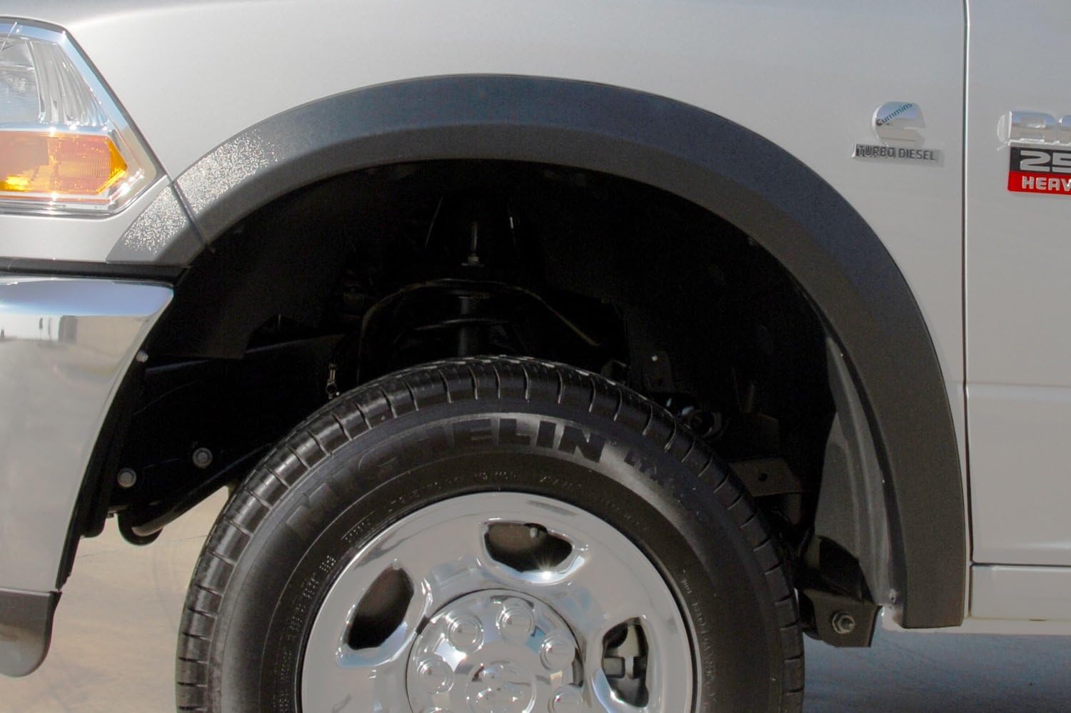Lund SX205T Elite Series Black Sport Style Textured Front and Rear Fender Flare - 4 Piece