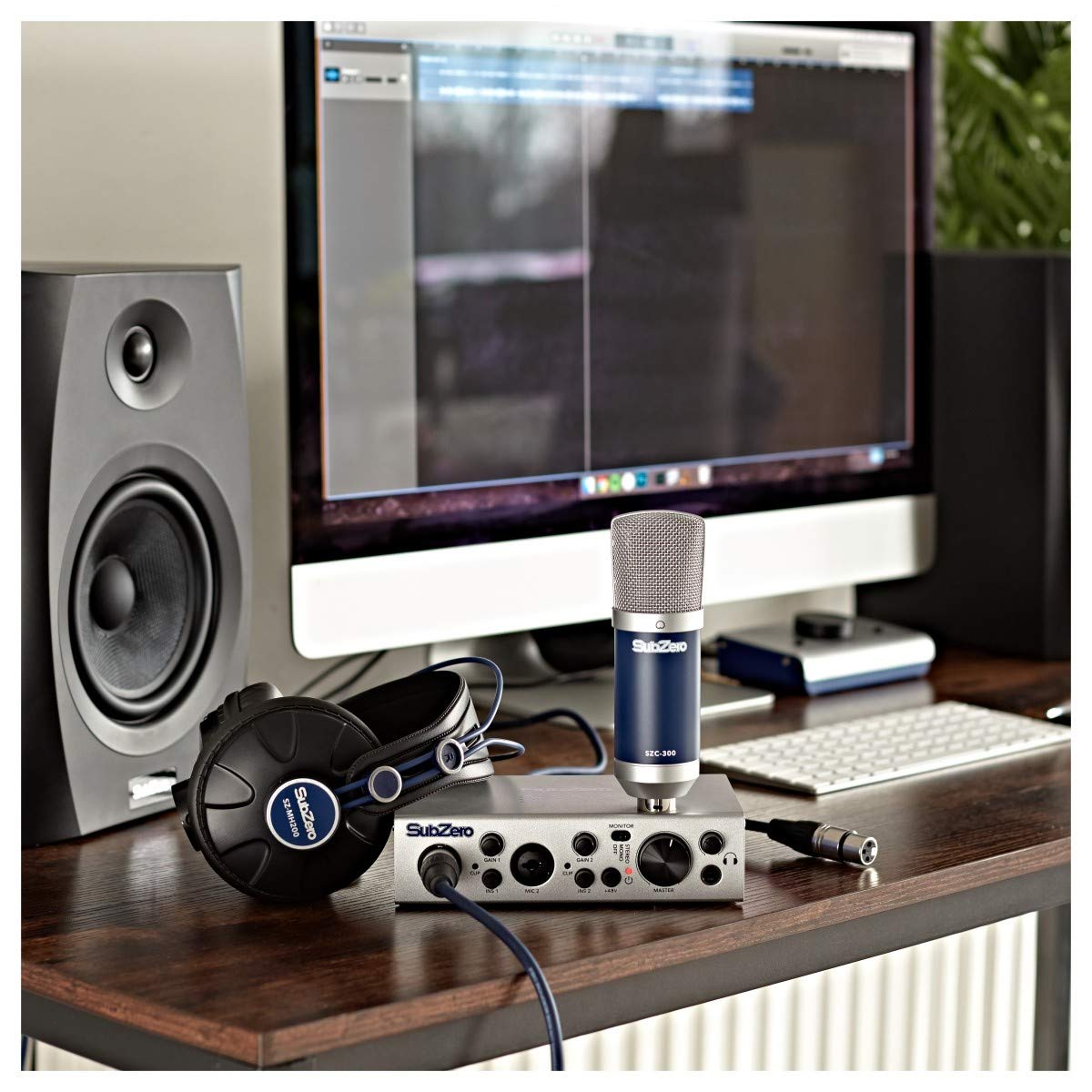 SubZero Home Studio Bundle USB Audio Interface mit Mikrofon für PC & Mac | Komplettes Studio-Bundle mit USB-Interface, Bitwig-Studio-DAW, Kondensatormikrofon, Kopfhörer und Galgenstativ