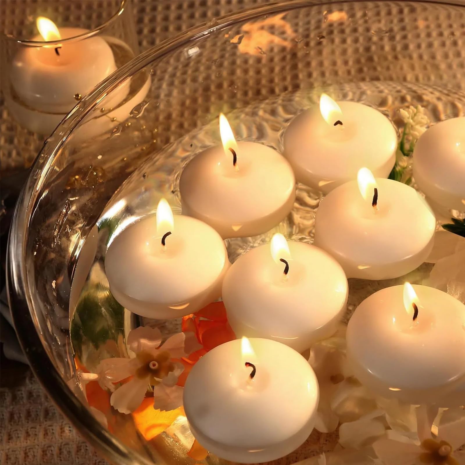 Schwimmende Kerzen 50 Stück aus Paraffinwachs Rund für Dekoration | Warmes Ambientelicht, Geeignet für Silvester und Weihnachten, Elegante Romantische Optik