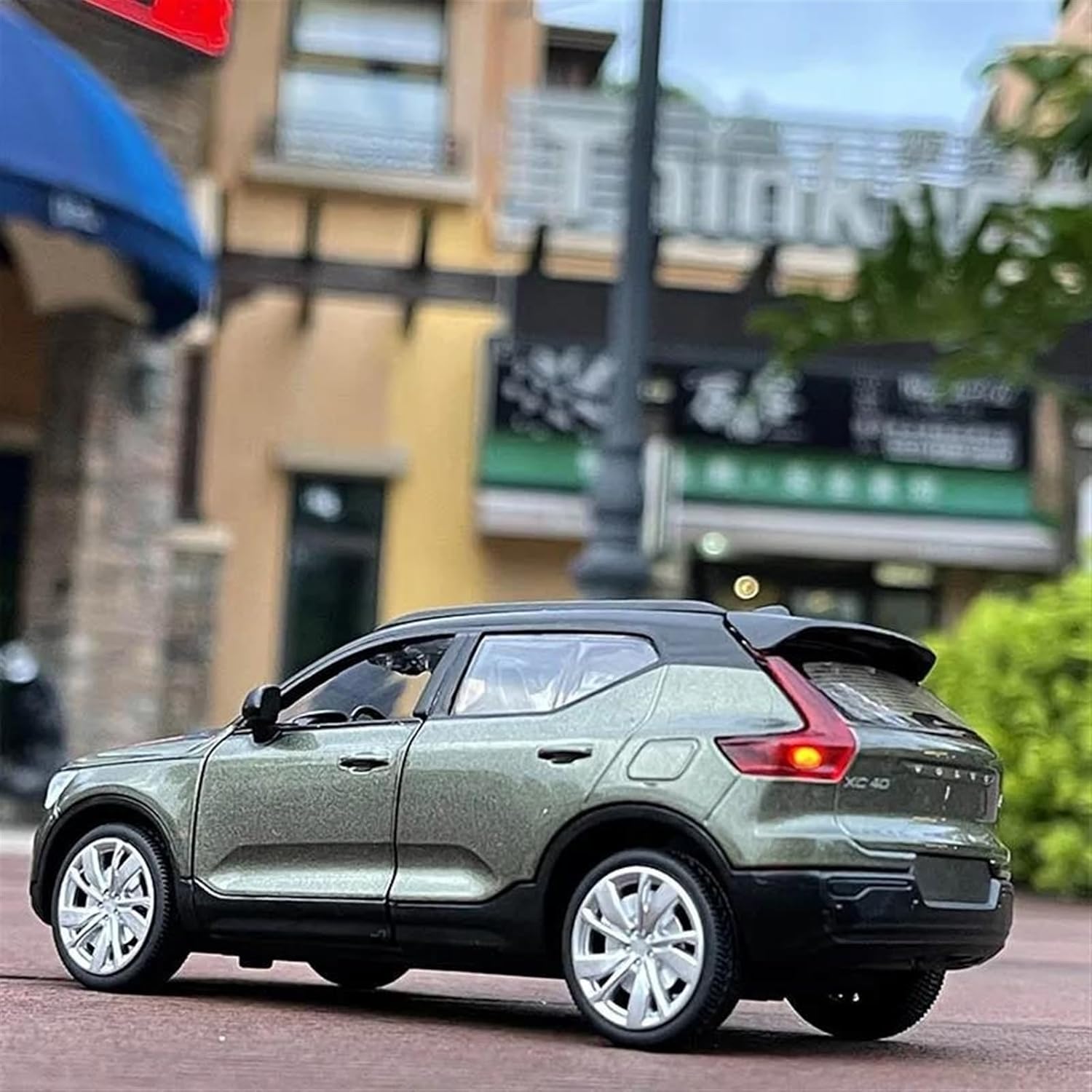 Display Cars 1:32 for VOLVOs XC40 Alloy Simulation Car Model Diecast Vehicles Metal Car Model Ornament Souvenir Collection or Gift(Black)