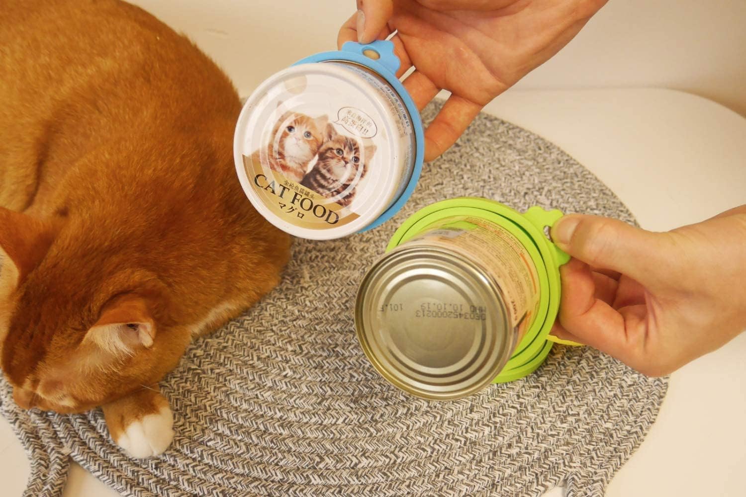 COMTIM Pet Food Can Lids 4 Pack Silicone Can Lids Covers for Dog Cat Food,Universal Size Fit Most Standard Size Canned Dog Cat Food
