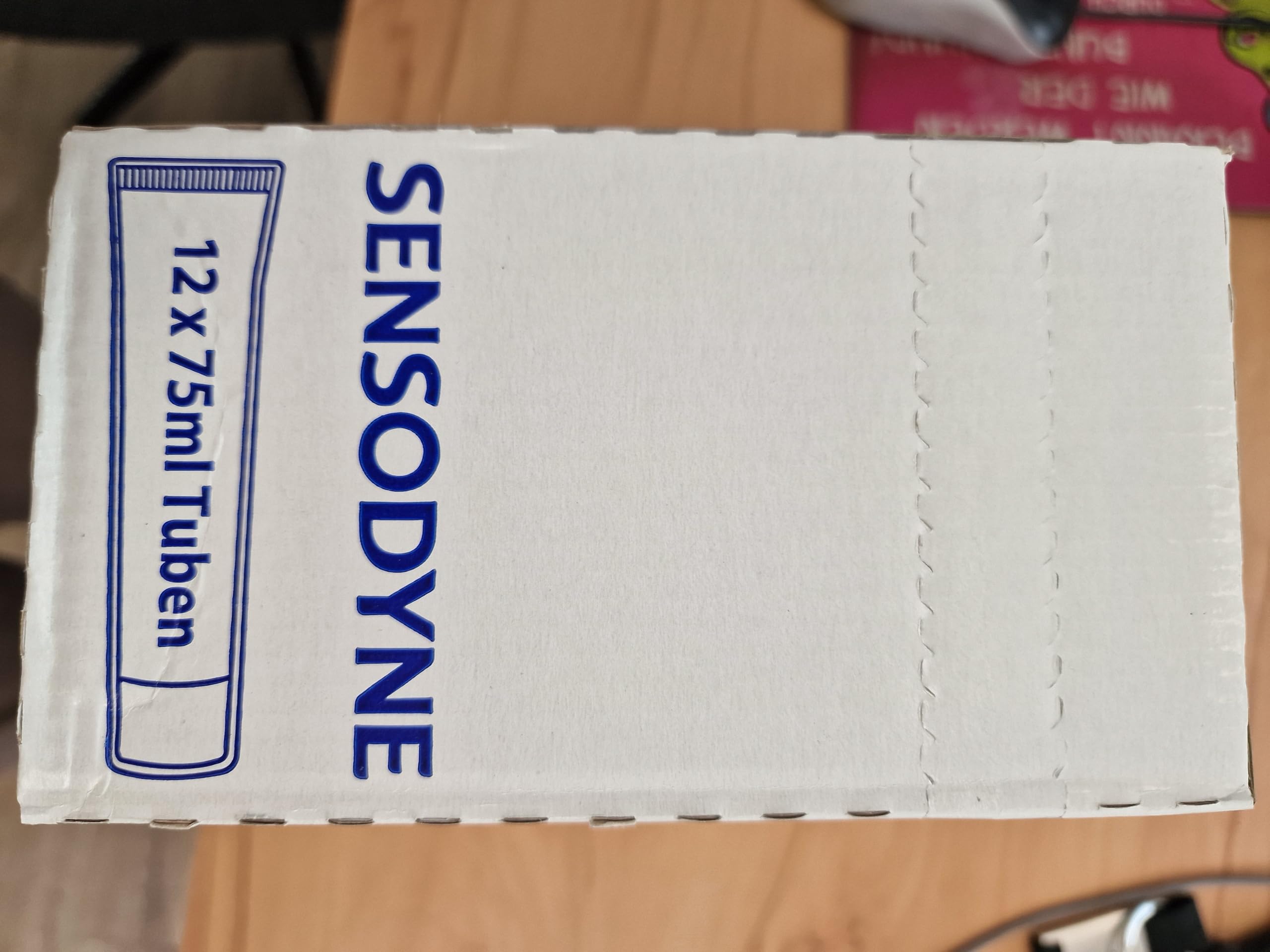 Zahnpasta - Sensodyne ProSchmelz Sanft Weiss, Zahncreme mit Whitening Effekt, fortschrittlicher Zahnschmelzschutz für natürlich weiße Zähne, 12 x 75ml