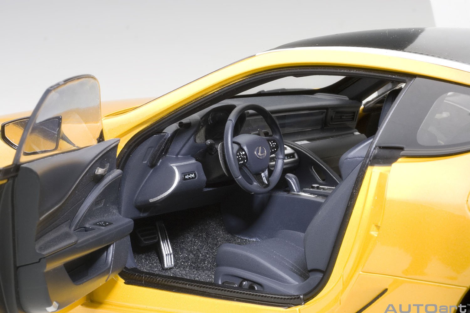 Amazon | AUTOart 1/18 レクサス LC500 メタリック・イエロー