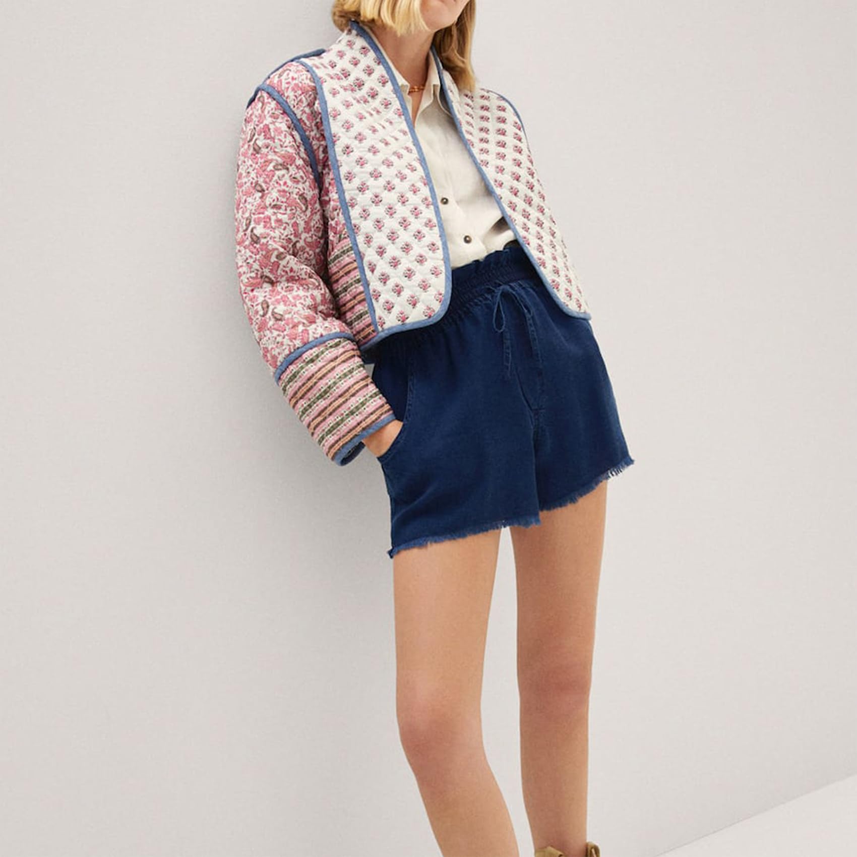 Chaqueta acolchada recortada para mujer, ligera, con estampado floral, abrigo acolchado frontal abierto, prendas de vestir cálidas de invierno