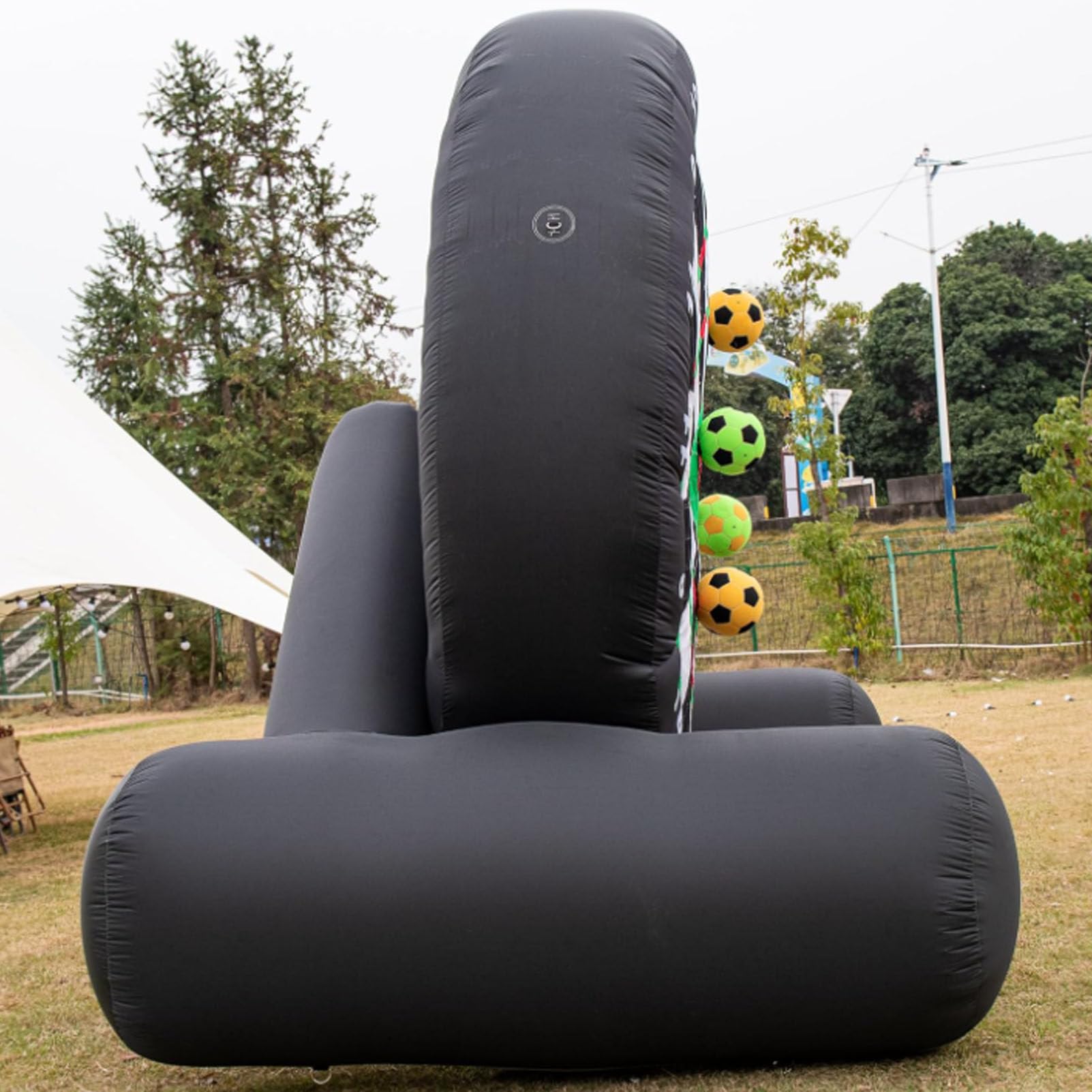 Aufblasbare Riesen-Kick-Dart-Spiele, Jumbo-Outdoor-Fußballtor-Dartscheibe mit 8 Fußbällen und Luftpumpe, großes Kickgame, Karnevalsspiele für Garten, Familie,9.8FT