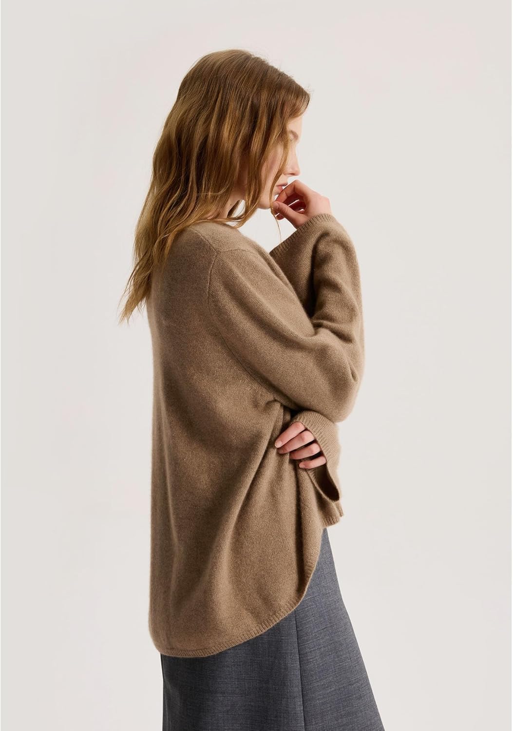 GreenMount Women's 100% Pure Cashmere Crewneck Sweater 7-Gauge Knit Loose Fit Dropped Shoulder Long Sleeve Pullover - Image 7