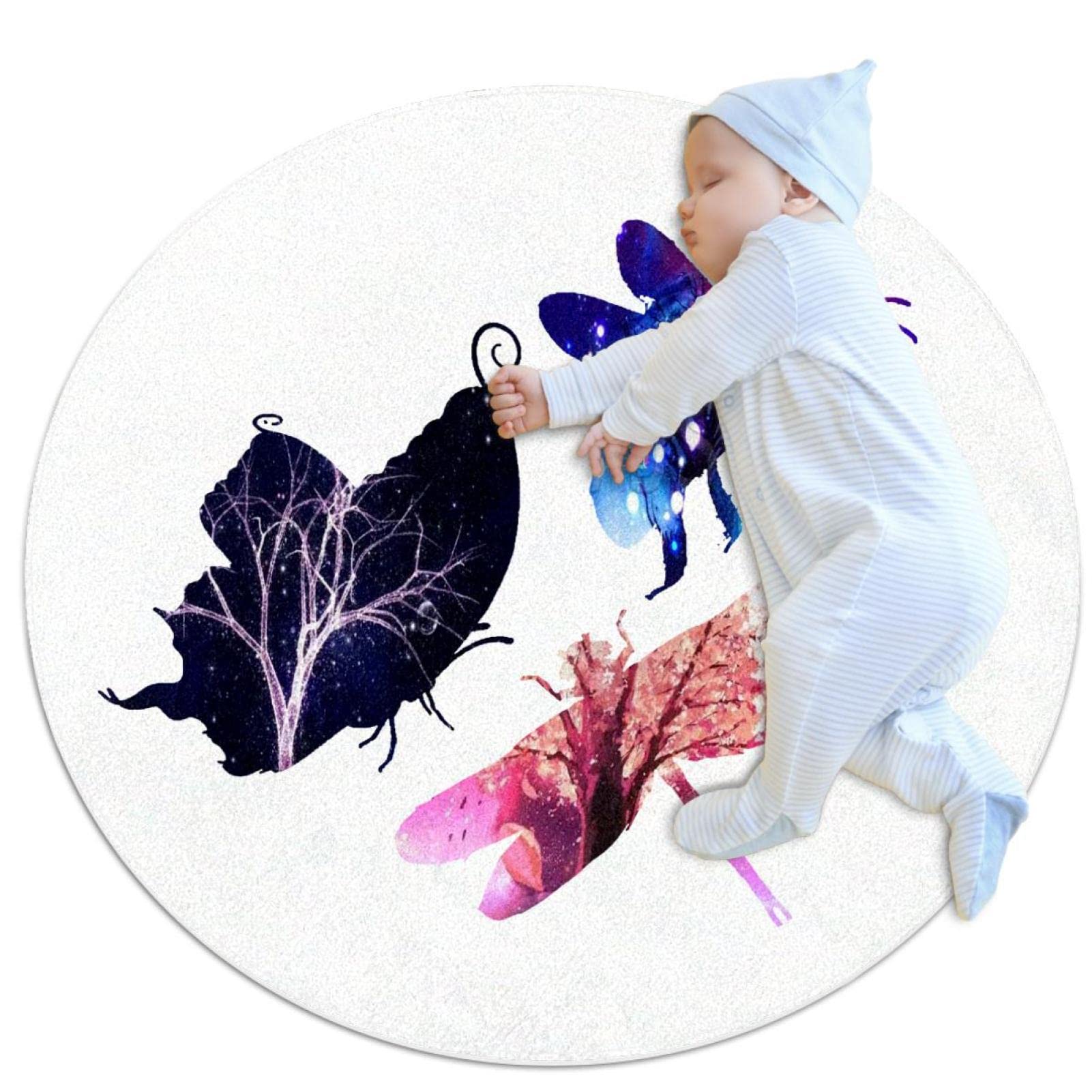Tapis enfant motif papillon pour créer un coin lecture sous le canapé