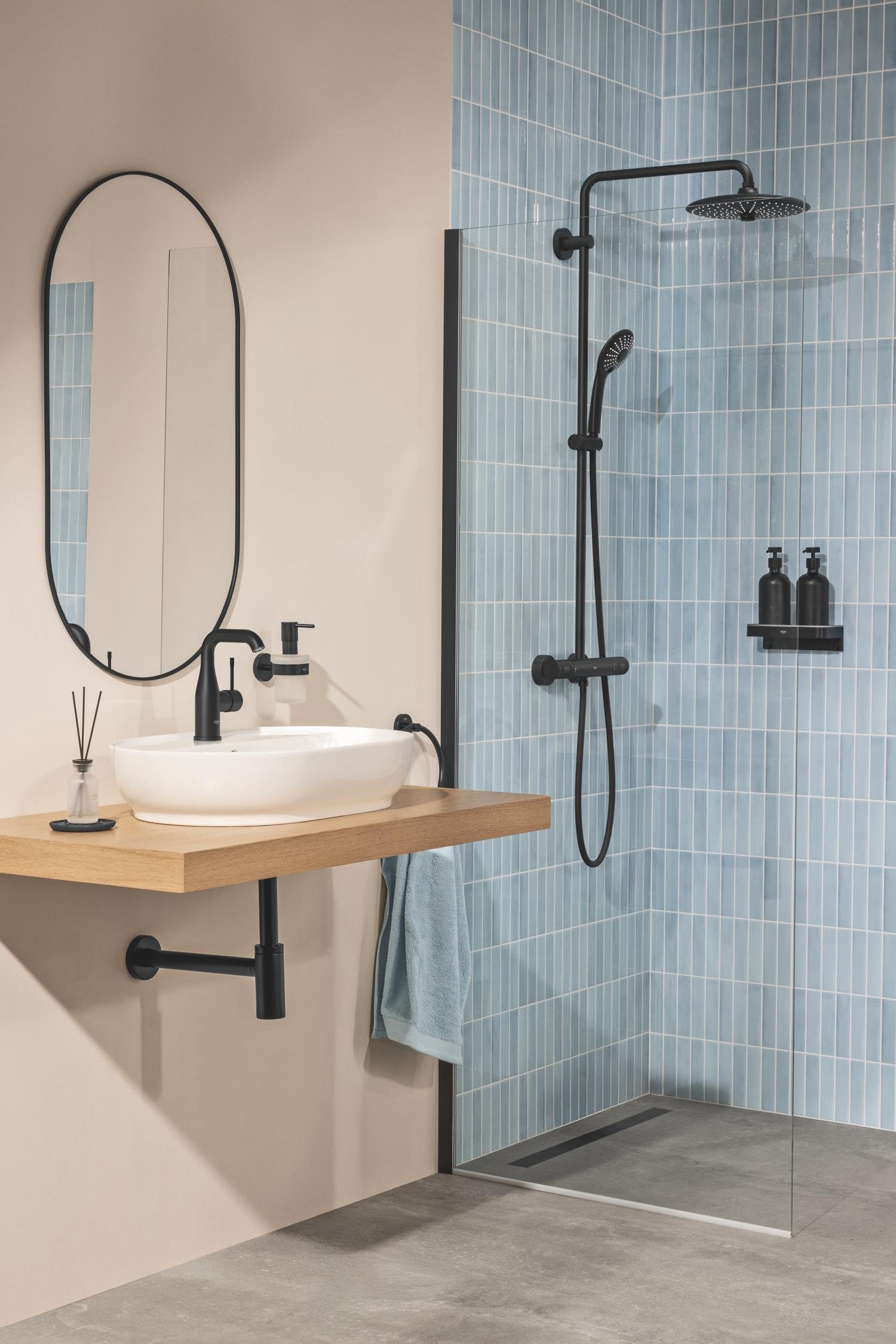 GROHE Essence, grifo de lavabo, ahorro de agua (monomando de baño, 19 cm de altura, grifería con vaciador automático, caño giratorio, instalación sencilla), cromo, 23798001