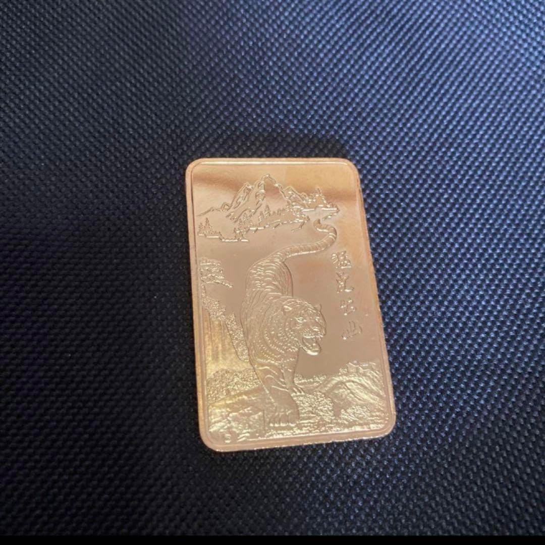 勲章　虎　お土産　金色　かっこいい　飾り物　インテリア 勲章 虎 お土産 金色 かっこいい 飾り物 インテリア 勲章 虎 お
