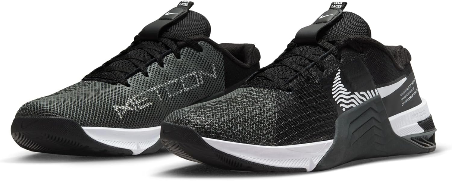 Nike Men's Metcon 8 Sneakers