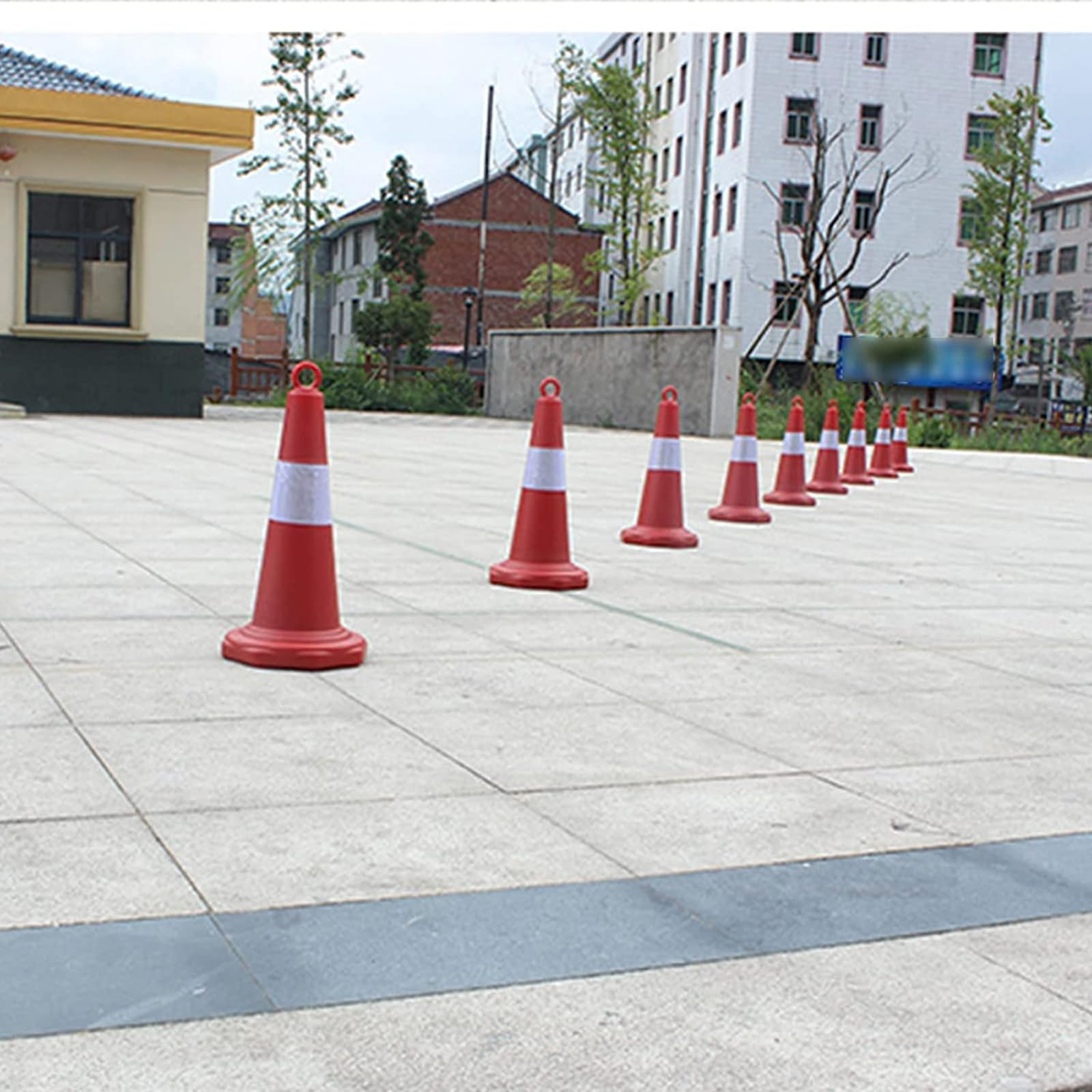 Cônes de sécurité en Caoutchouc avec réfléchissant et poignée, cônes de sécurité routière Robustes de 30 Pouces, cônes de Danger for Le contrôle de la Circulation (Color : A, Size : 2PCS)