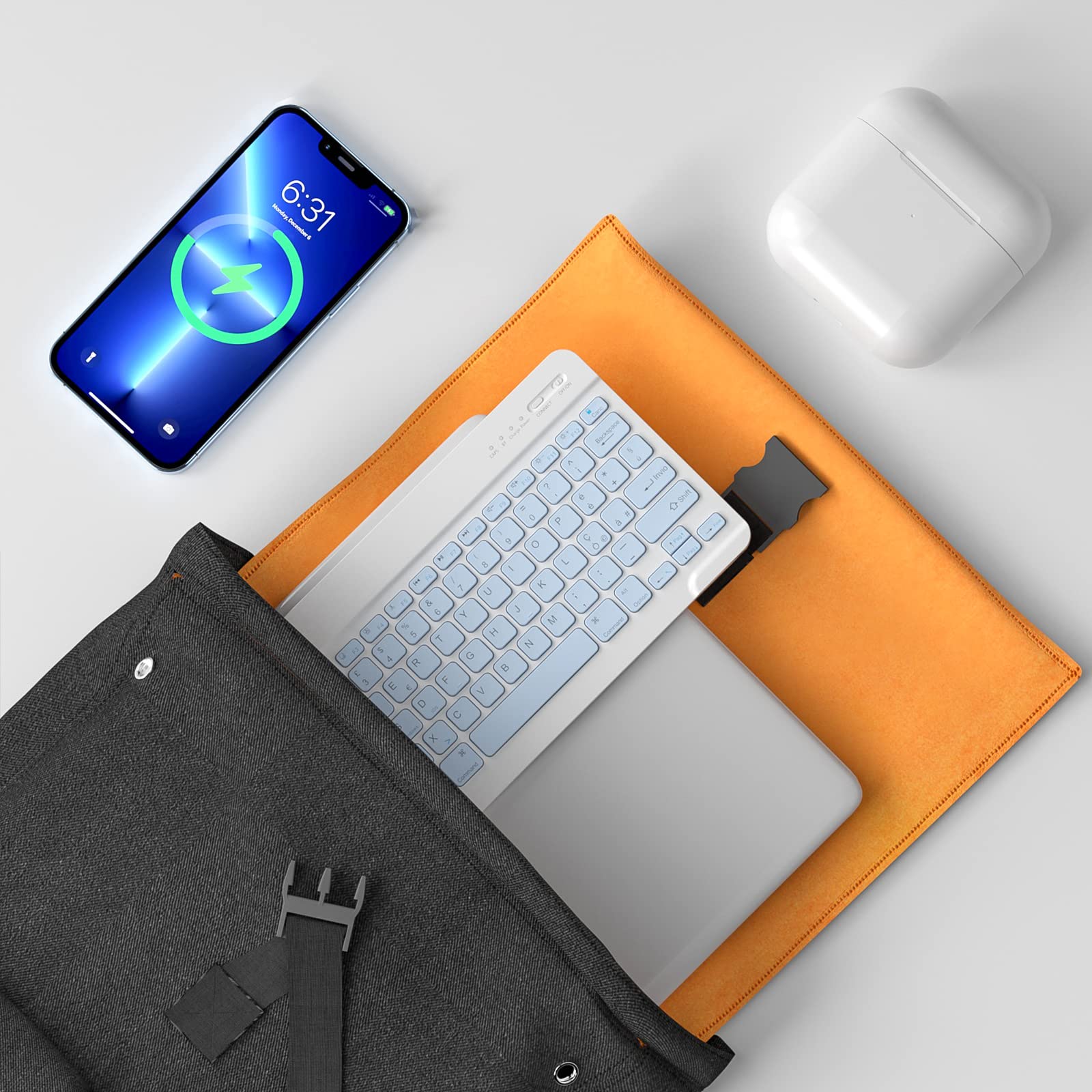 Tastiera Wireless Bluetooth Ricaricabile Ultra Sottile Universale Layout Italiano QWERTY per Tablet Samsung IOS Android Windows