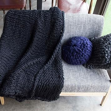 Blanket-Chunky Knitted Blanket,Hand-Woven,Good Wrinkle Resistance and Shape Retention,Beautiful Home Decoration Modern Bedding,Used for Sofa Blanket/pet Bed/Yoga Mat/Gift