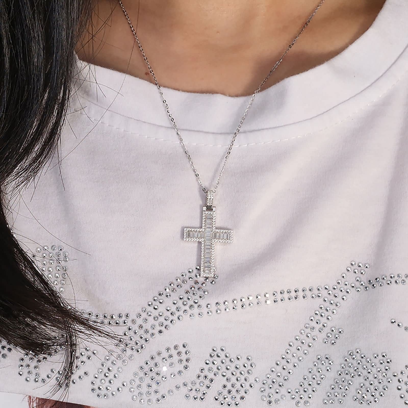 KnBoB Colgante de mujer, collar de oro blanco de 14 quilates/18 quilates, cruz de 0,11 quilates, cadena de moissanita, 45 cm