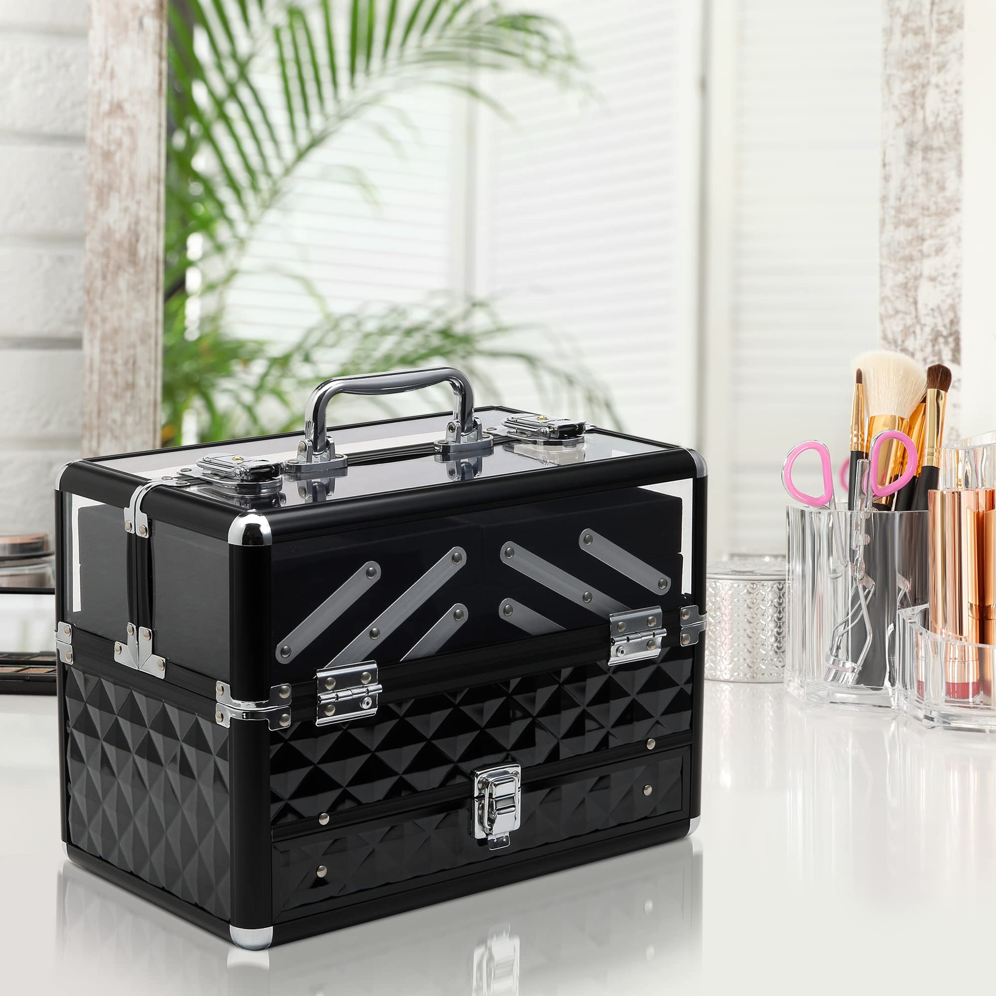 Kosmetyczka - kufer do przechowywania produktów kosmetycznych - wymiary 30L x 18W x 22H cm - aluminiowa rączka zamka. różowy akryl