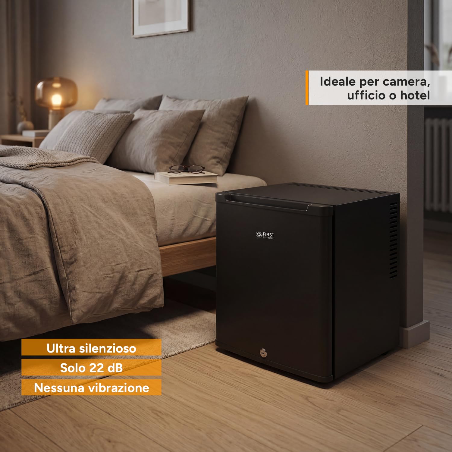 TZS First Austria - Mini Frigorifero 30L completamente silenzioso - Piccolo Minifrigo con porta reversibile e luce interna - Minibar per campeggio, ufficio, camera da letto e hotel - Nero opaco