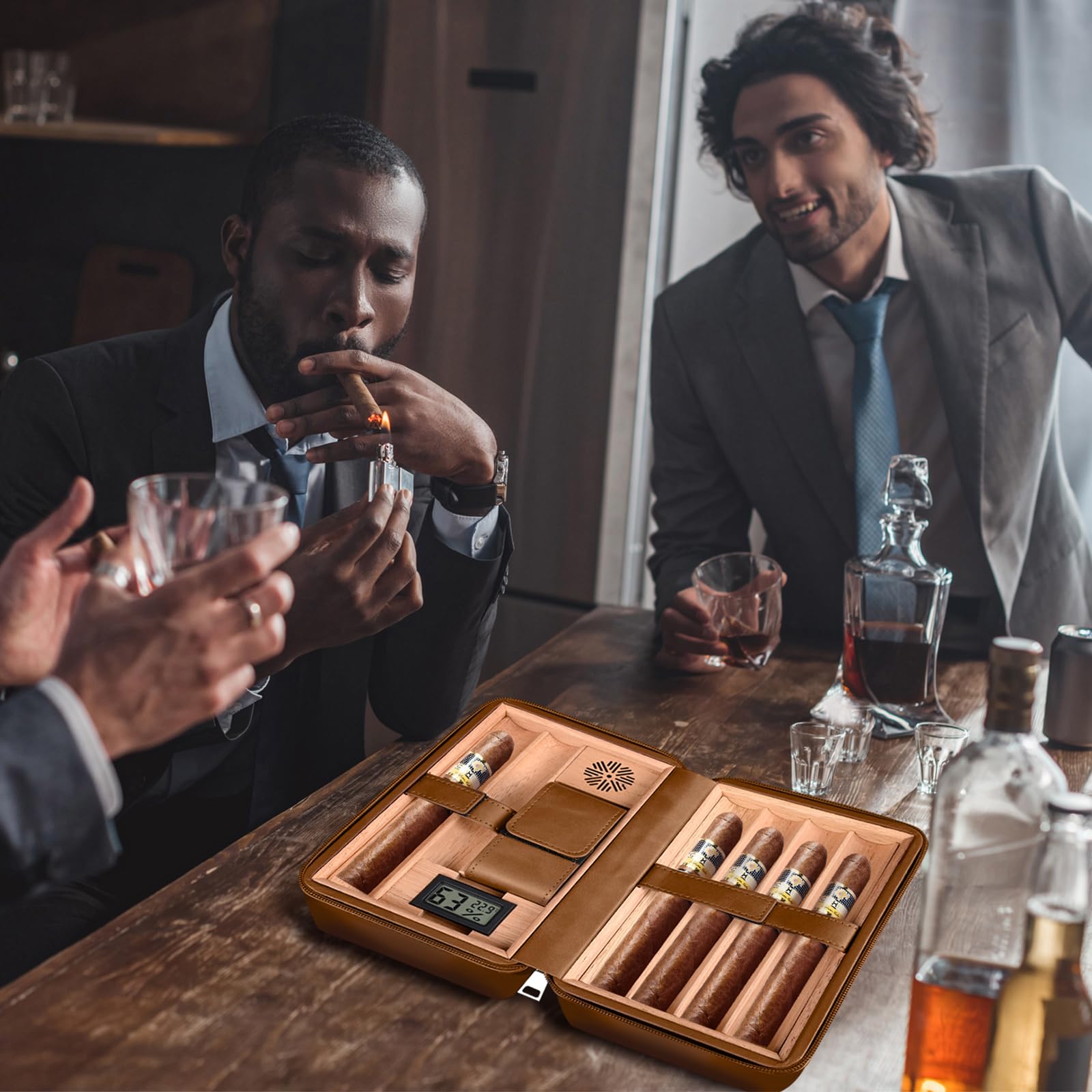 Leather Humidor Zigarren für 6 Zigarren mit elektronischem Hygrometer und Befeuchter (Braun)