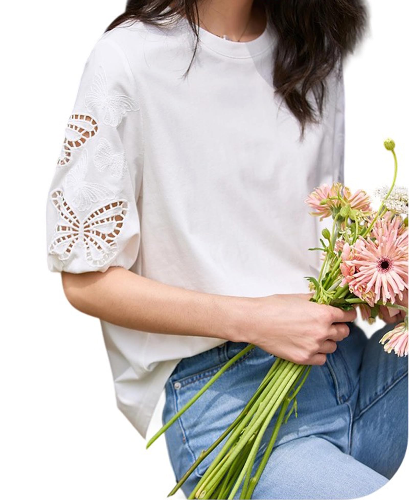 Camicia da donna ricamata a maniche corte con scollo rotondo T-shirt estiva Hollow Top Casual Moda Elegante Top