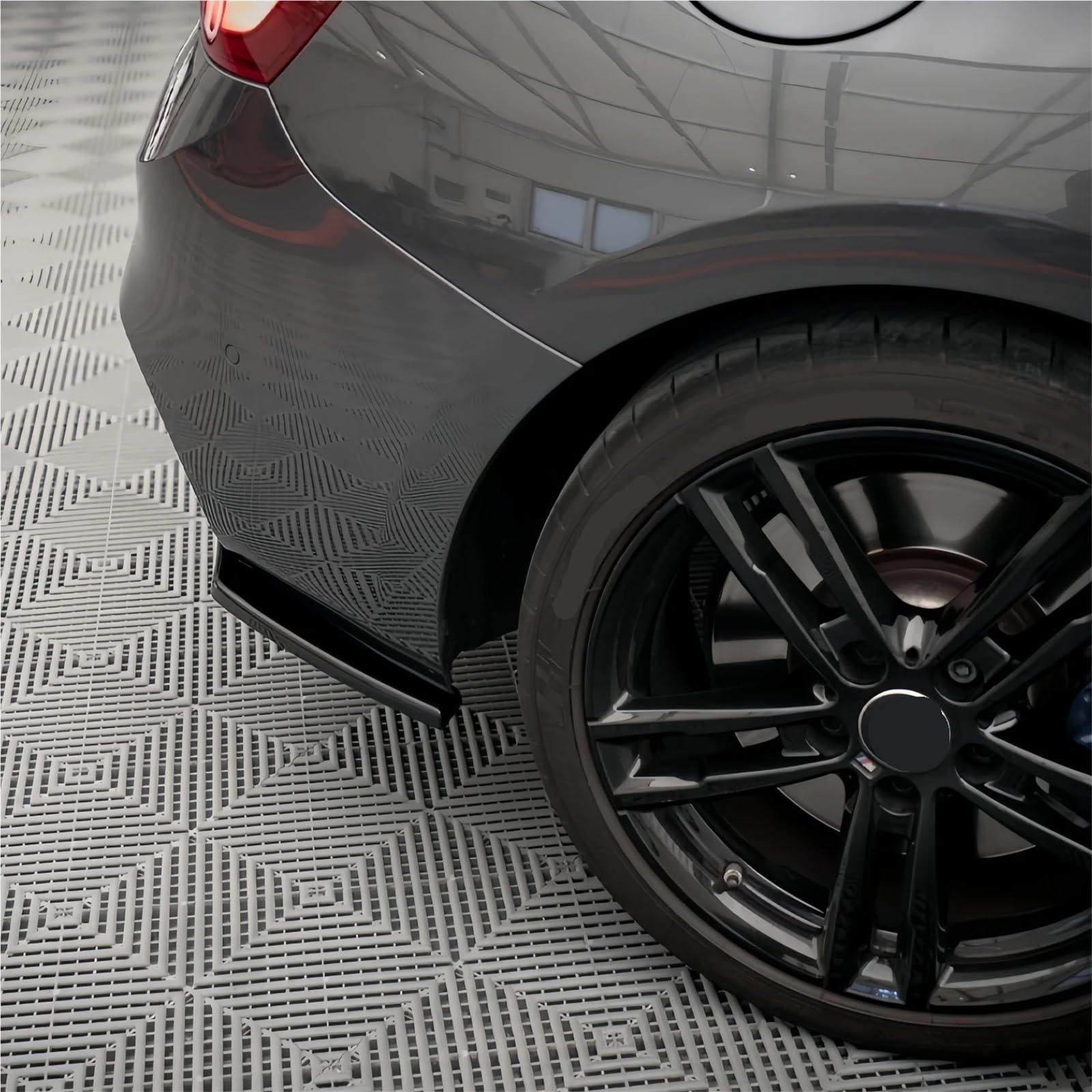 spoiler inferiore Splitter laterali per paraurti posteriore adatti per BMW F20 Serie 1 118i 120d 120i 125i M Pack 2015-2019 LCI spoiler inferiore