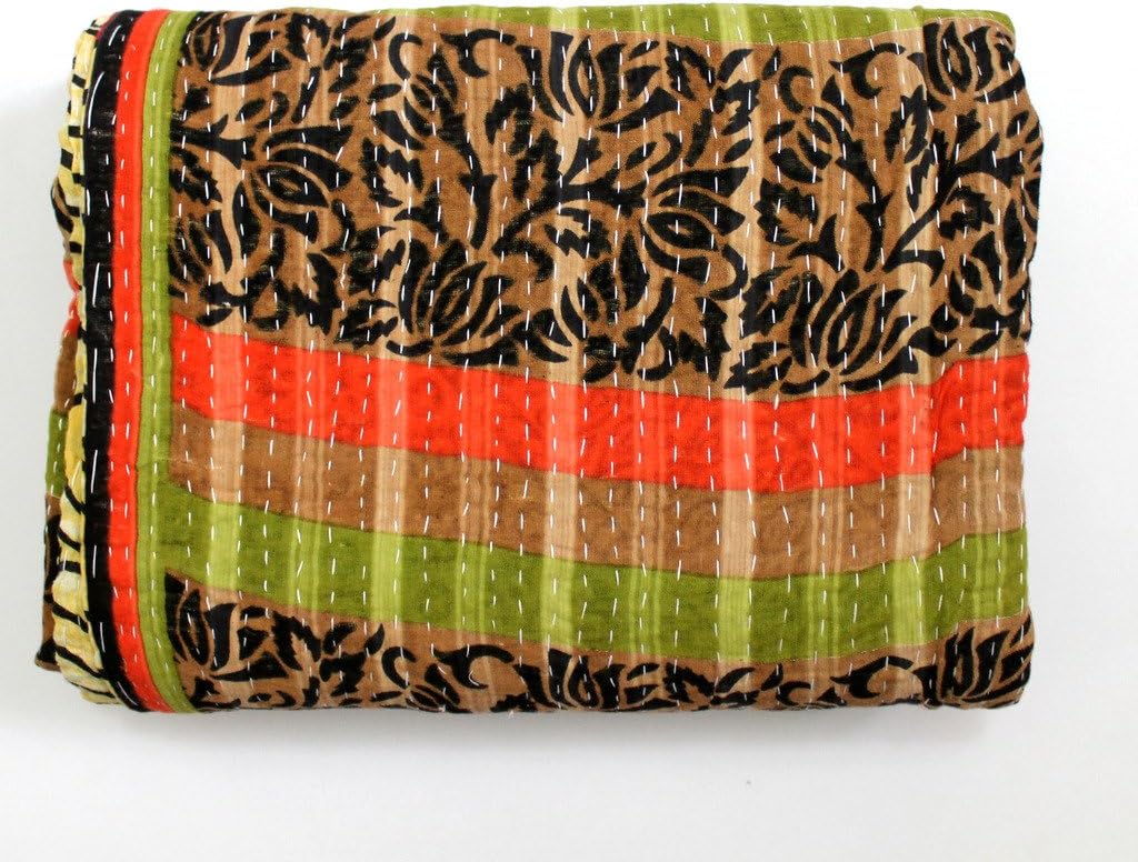 Vintage Throw Kantha Quilt Indian Handmade Bohemian Bedspread Reversible Cotton Ethnic Sari Fabric Embroidered Bedding Blanket Gudari